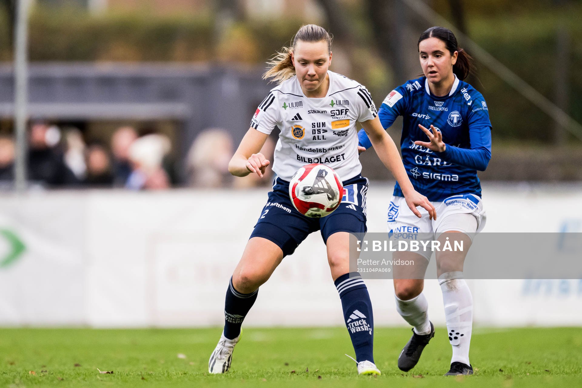 Sundsvalls Juulia Grönlund och Trelleborgs Ellen Loncar