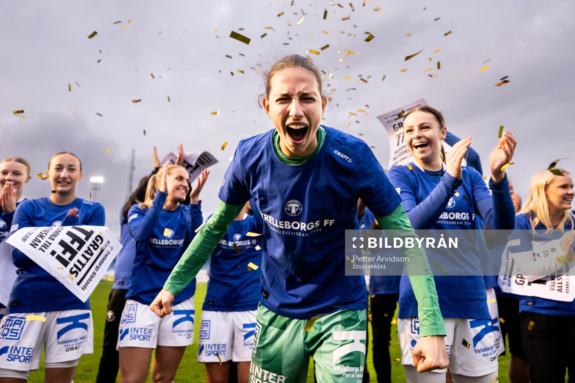 Trelleborgs målvakt Somea Polozen och Alice Egnér (m)