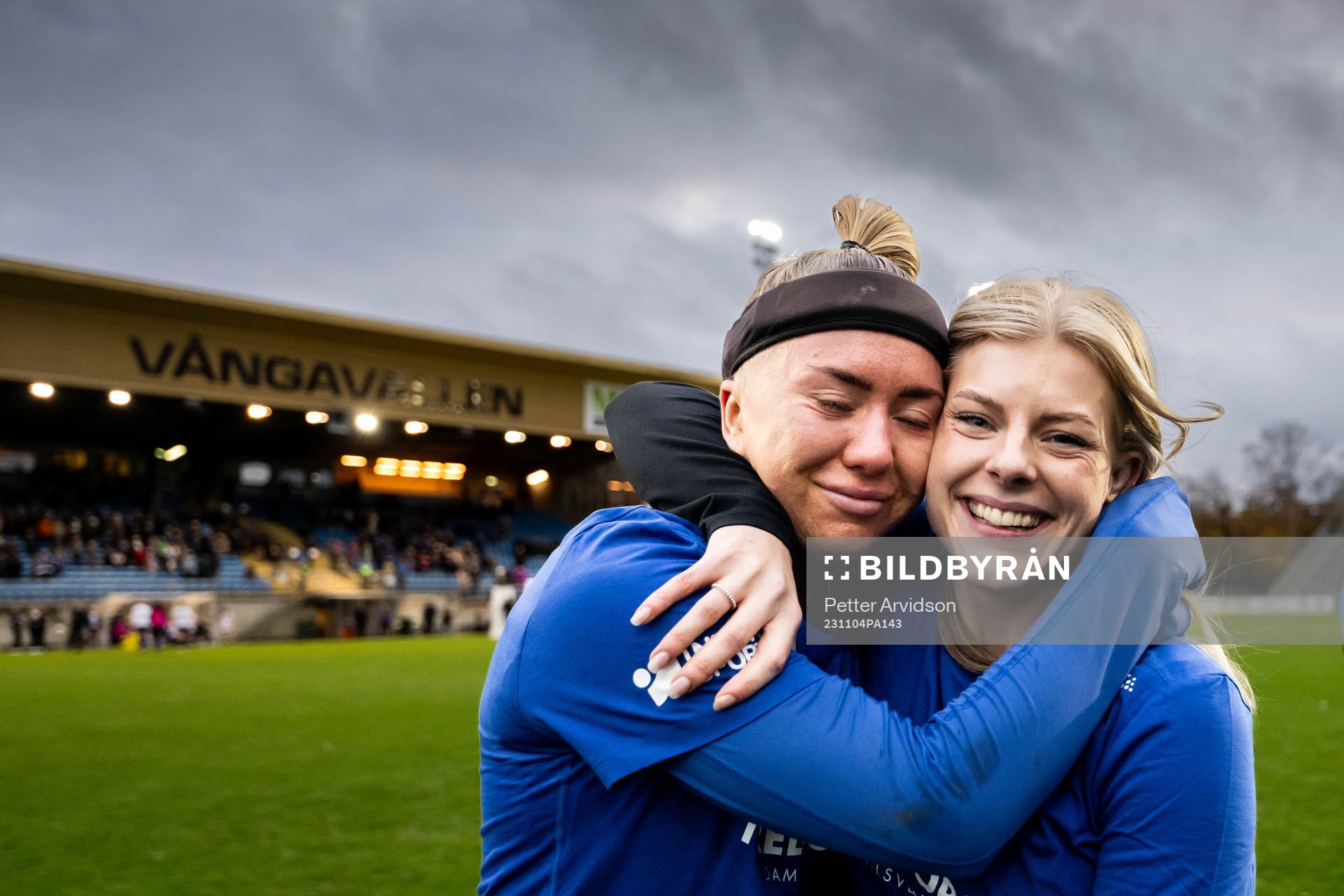 Trelleborgs Linnea Prambrant och Jennifer Lillehöök jublar