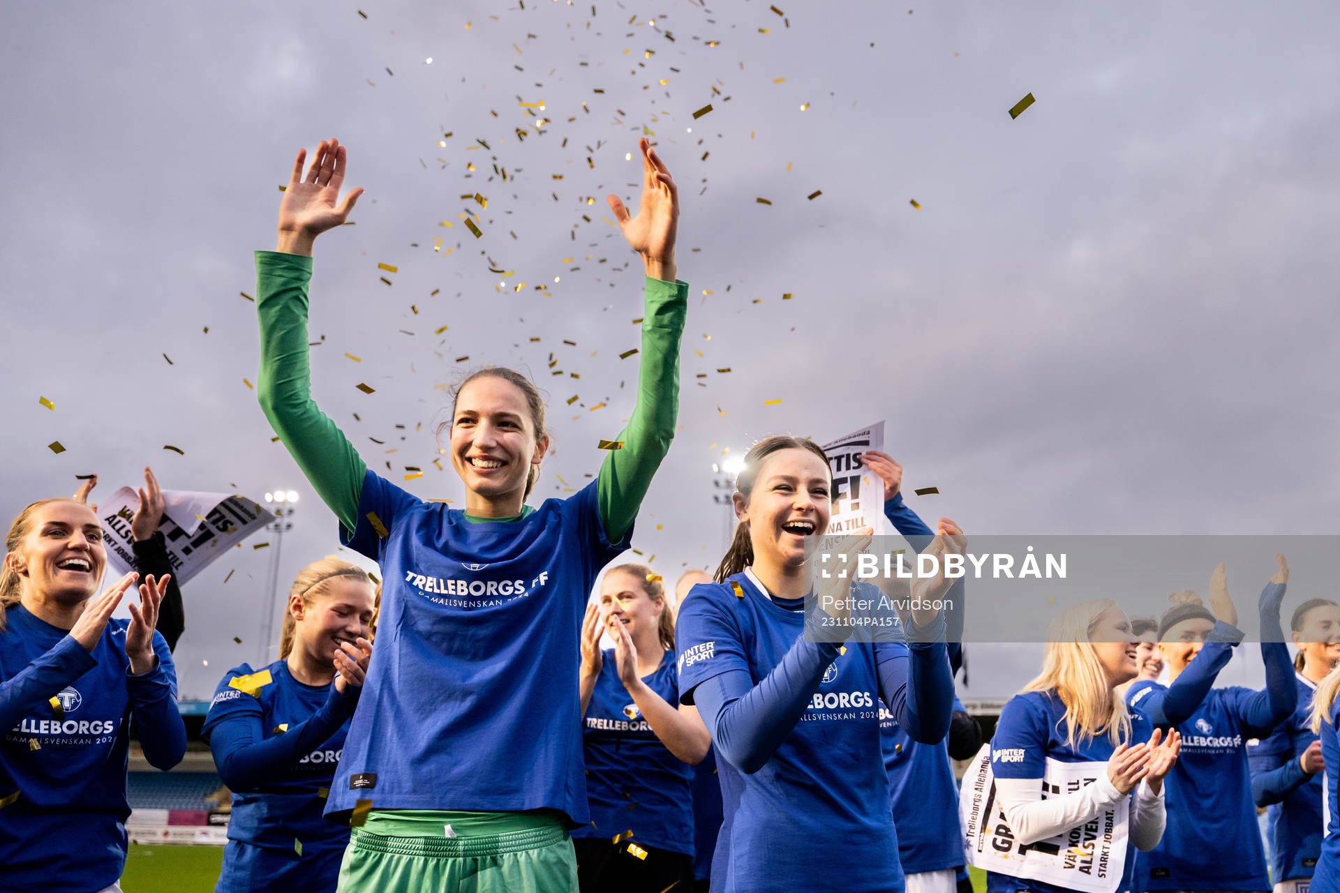 Trelleborgs målvakt Somea Polozen och Alice Egnér (m)