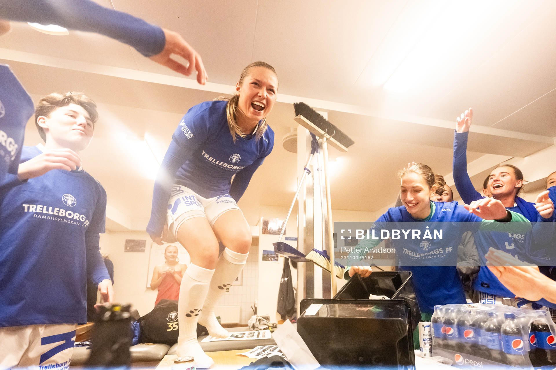 Trelleborgs Elina Lenir jublar i omklädningsrummet