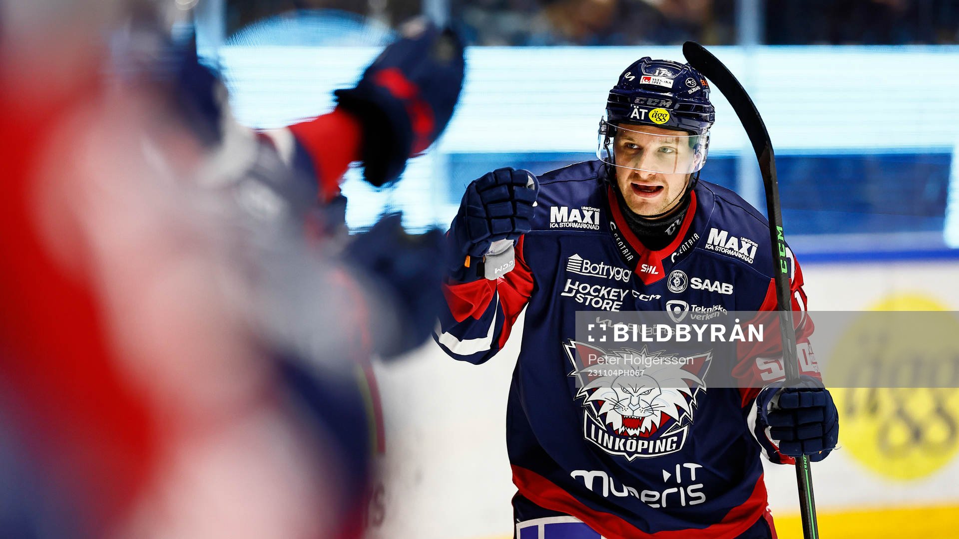 Linköpings Sebastian Strandberg jublar