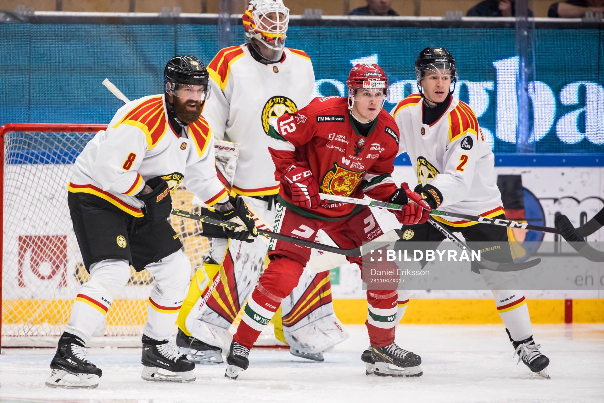 Brynäs IFs Jordie Benn och Mora IKs Filip Björkman och