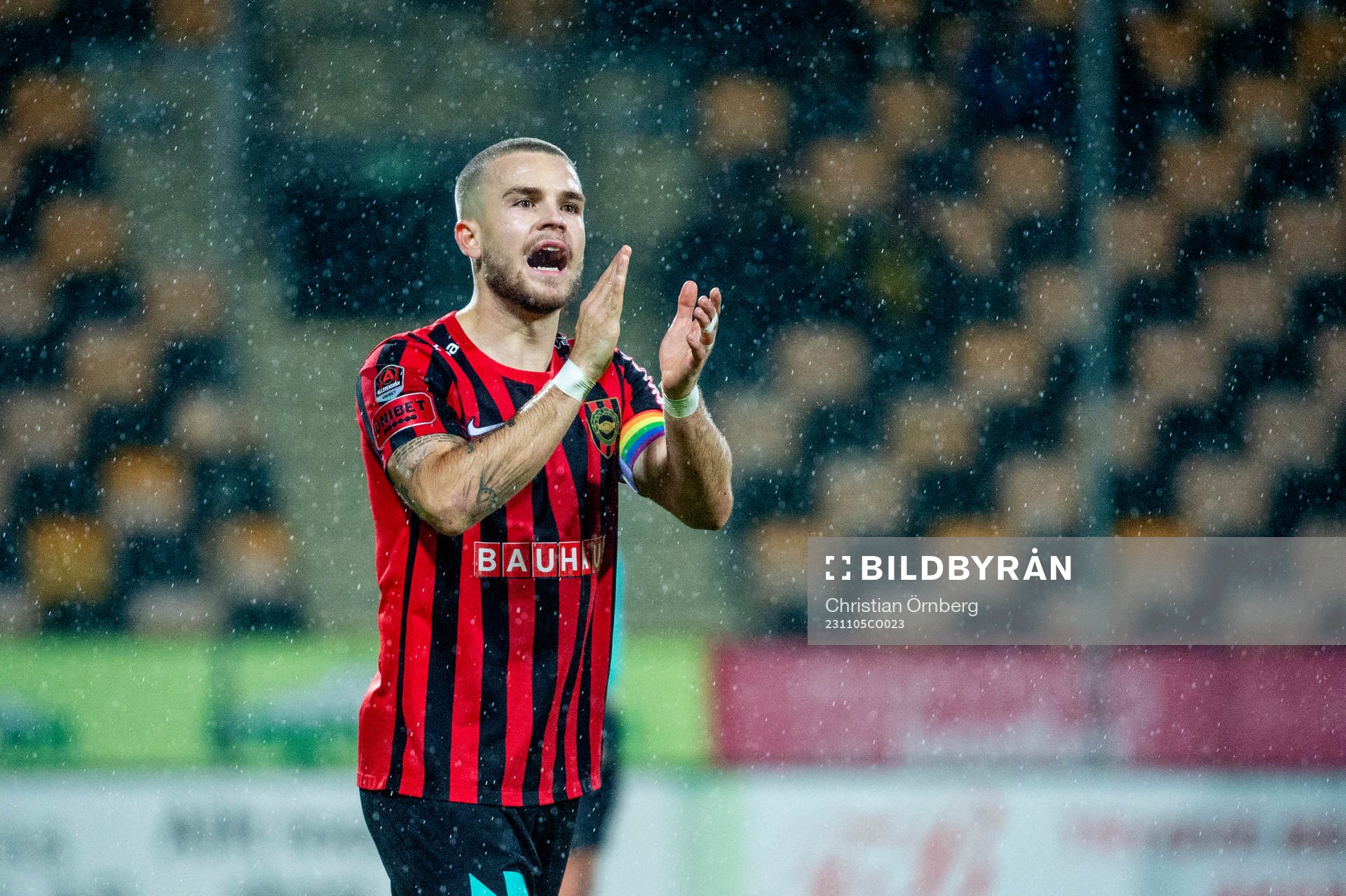 Brommapojkarnas Amadeus Sögaard jublar