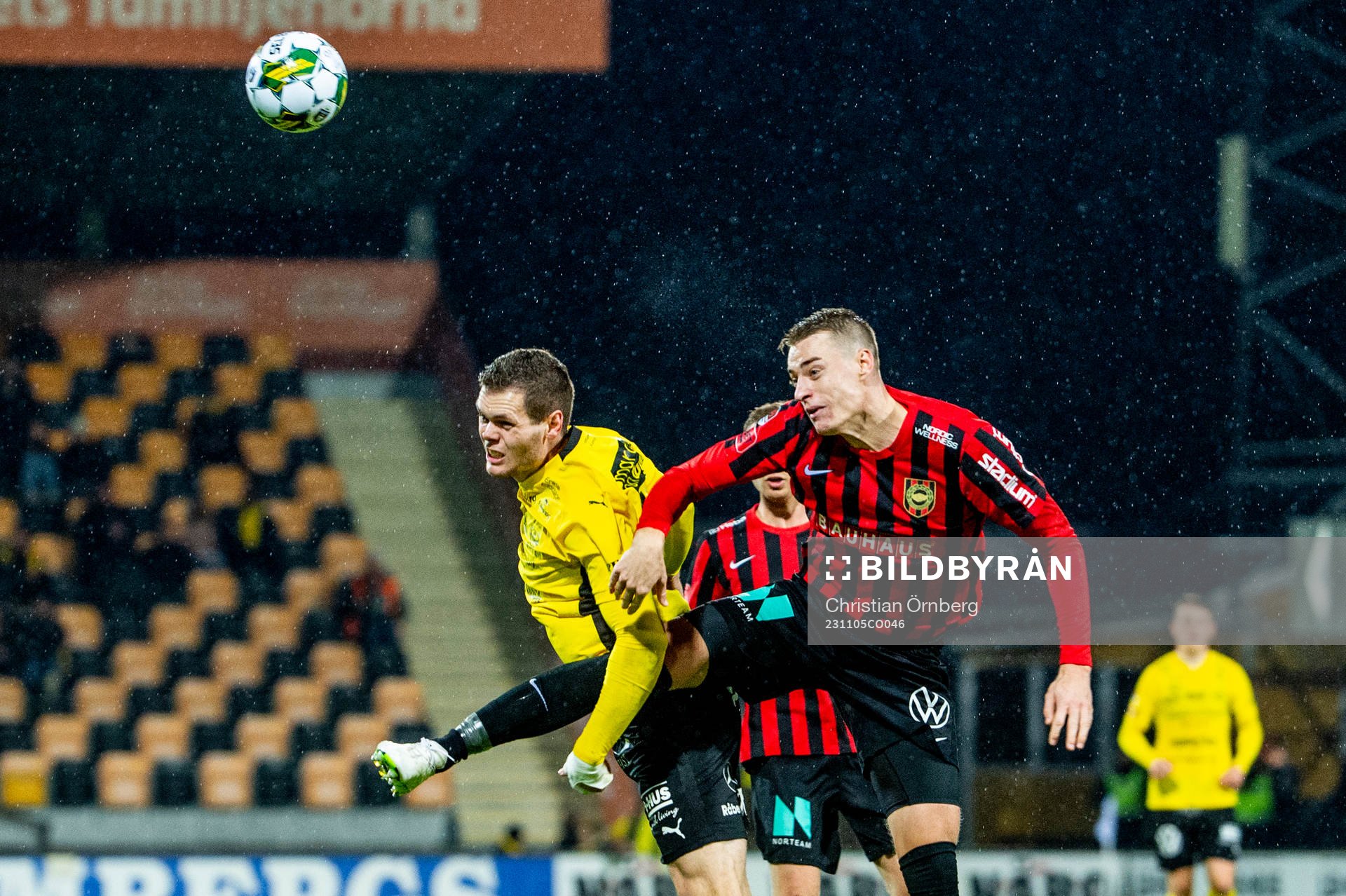 Mjällbys Jacob Bergström mot Brommapojkarnas Jesper