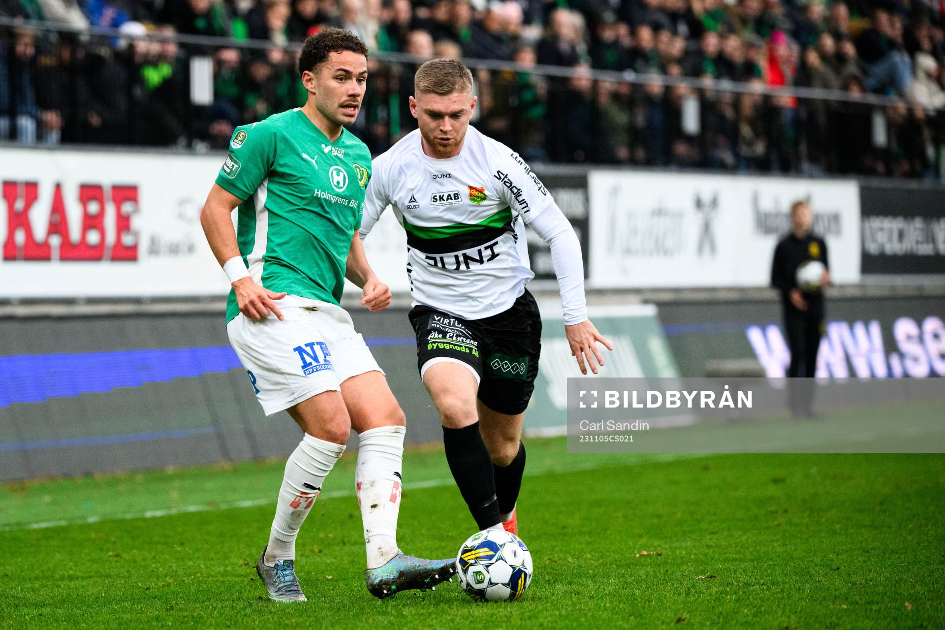 Jönköpings Södras Malkolm Moenza och GAISs Dino Salihovic