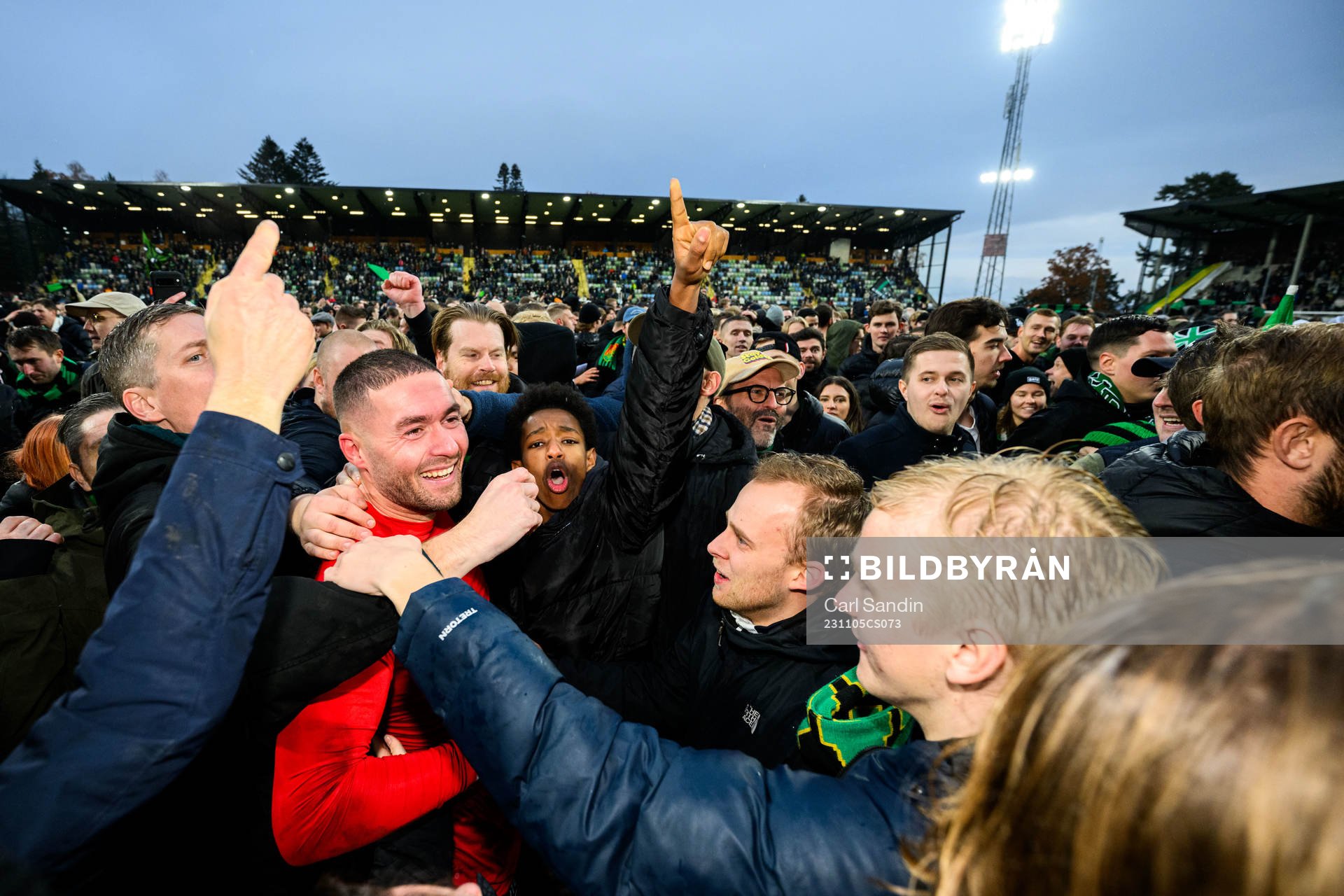 GAISs målvakt Mergim Krasniqi jublar över avancemang till