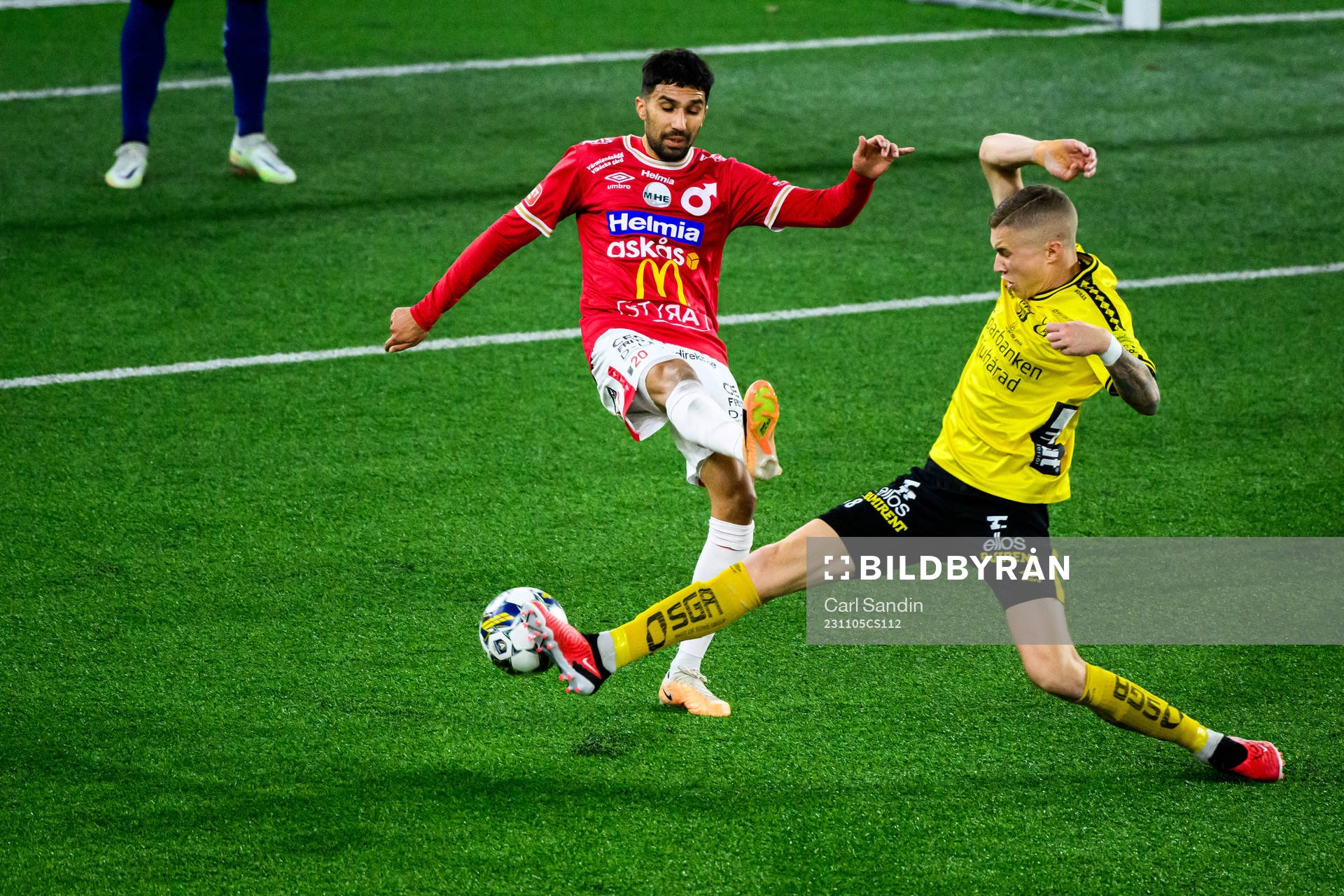 Degerfors Elyas Bouzaiene och Elfsborgs Sebastian Holmen