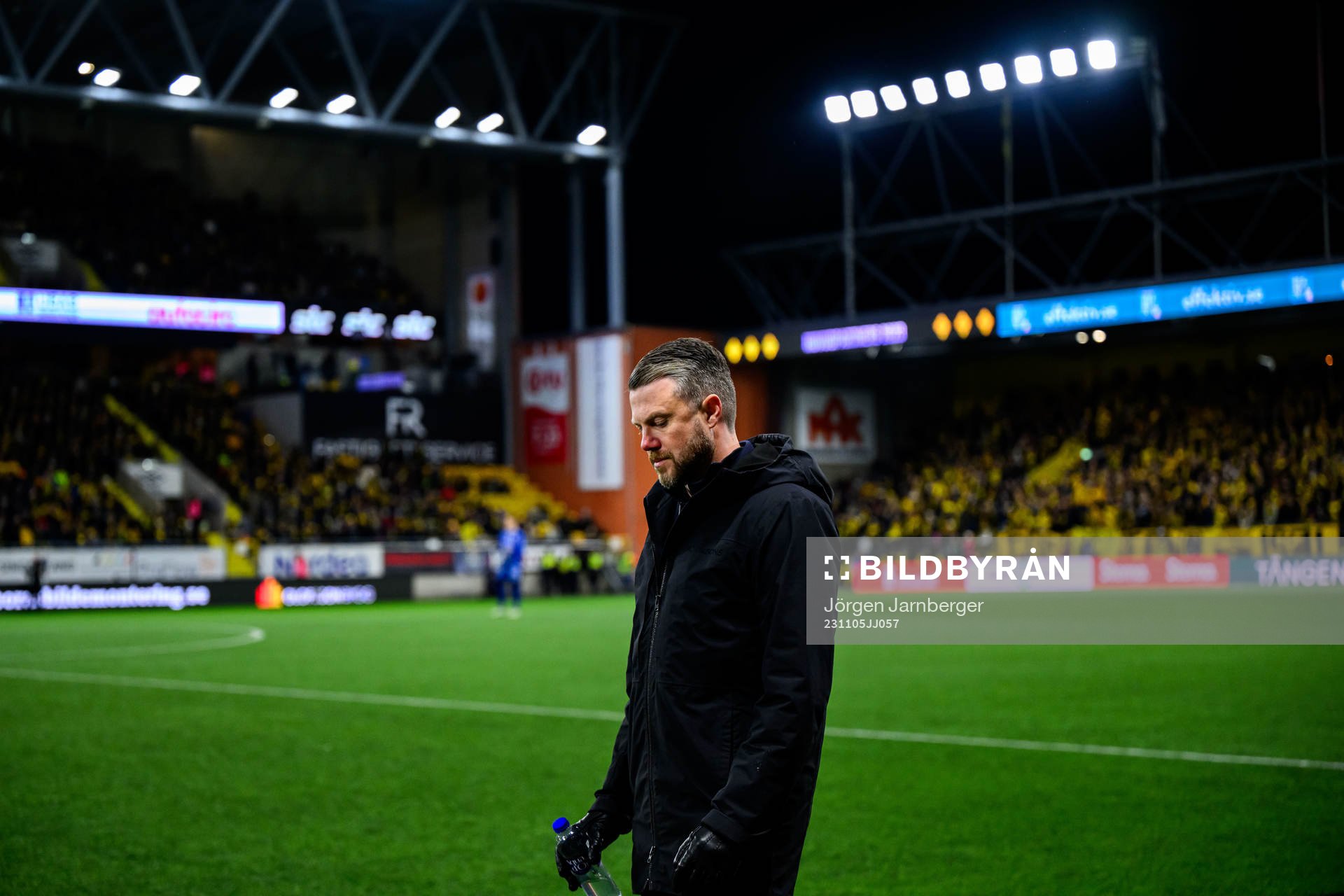 Elfsborgs manager Jimmy Thelin deppar