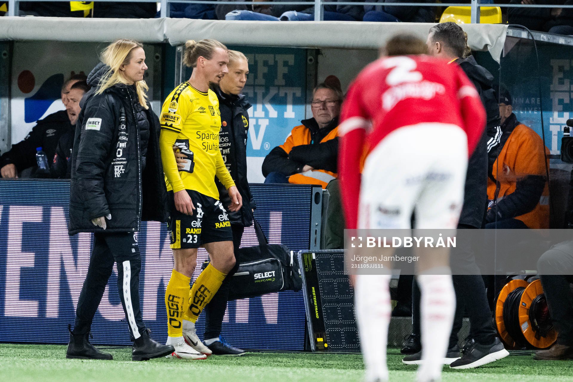 Elfsborgs Niklas Hult lämnar med skada