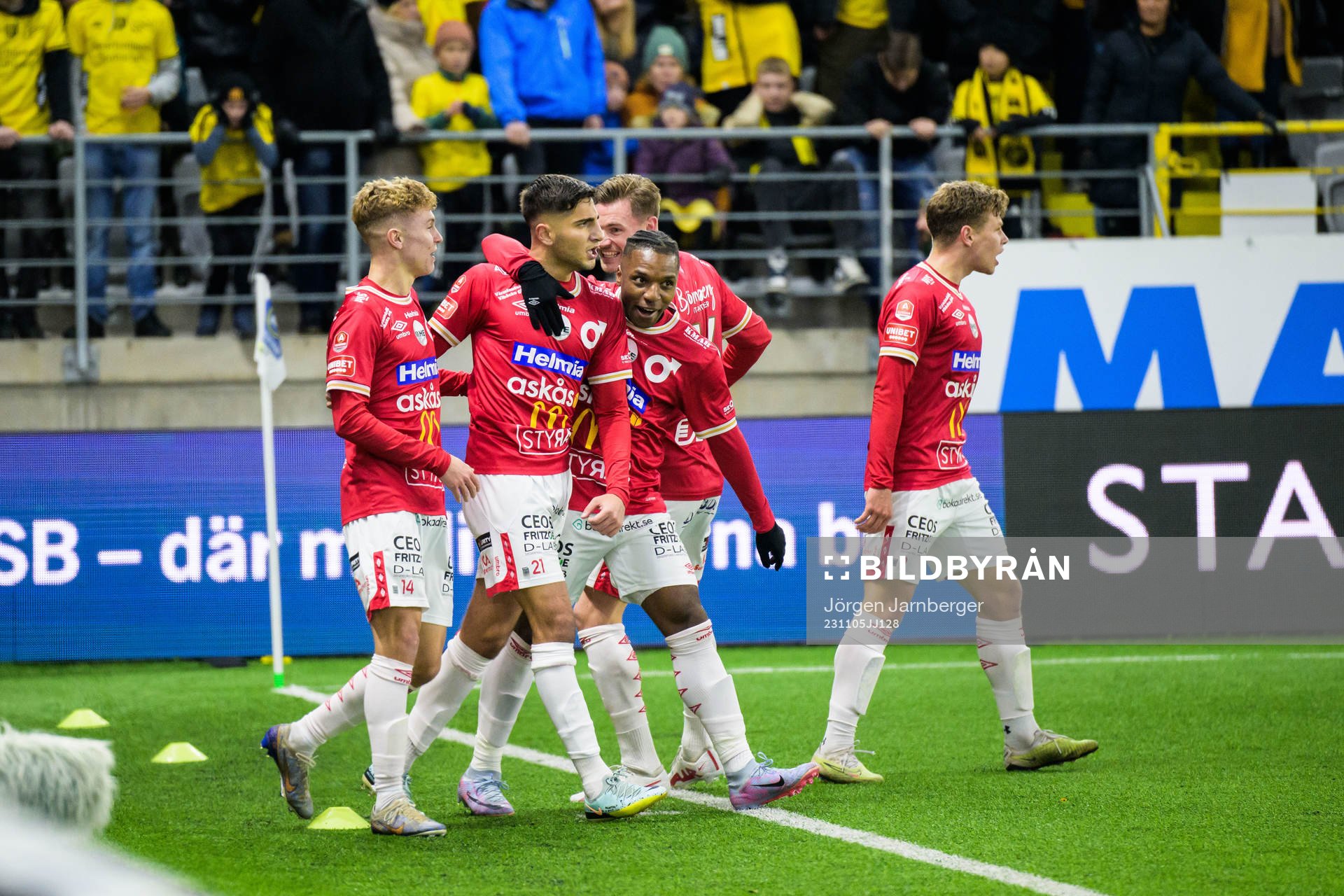 Degerfors Peter Gwargis jublar under fotbollsmatchen i Allsvenskan mellan Elfsborg och Degerfors den 5 november 2023 i Borås. 