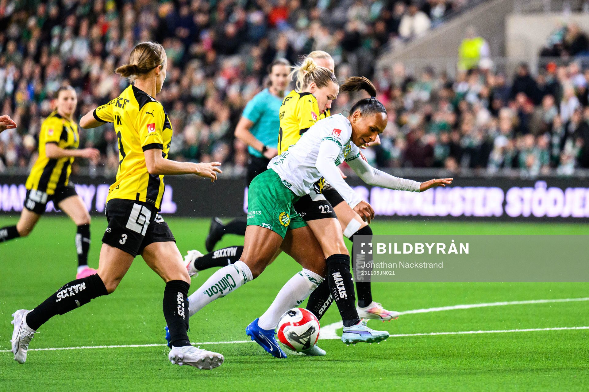 Hammarbys Madelen Janogy och Häckens Marika Bergman Lundin