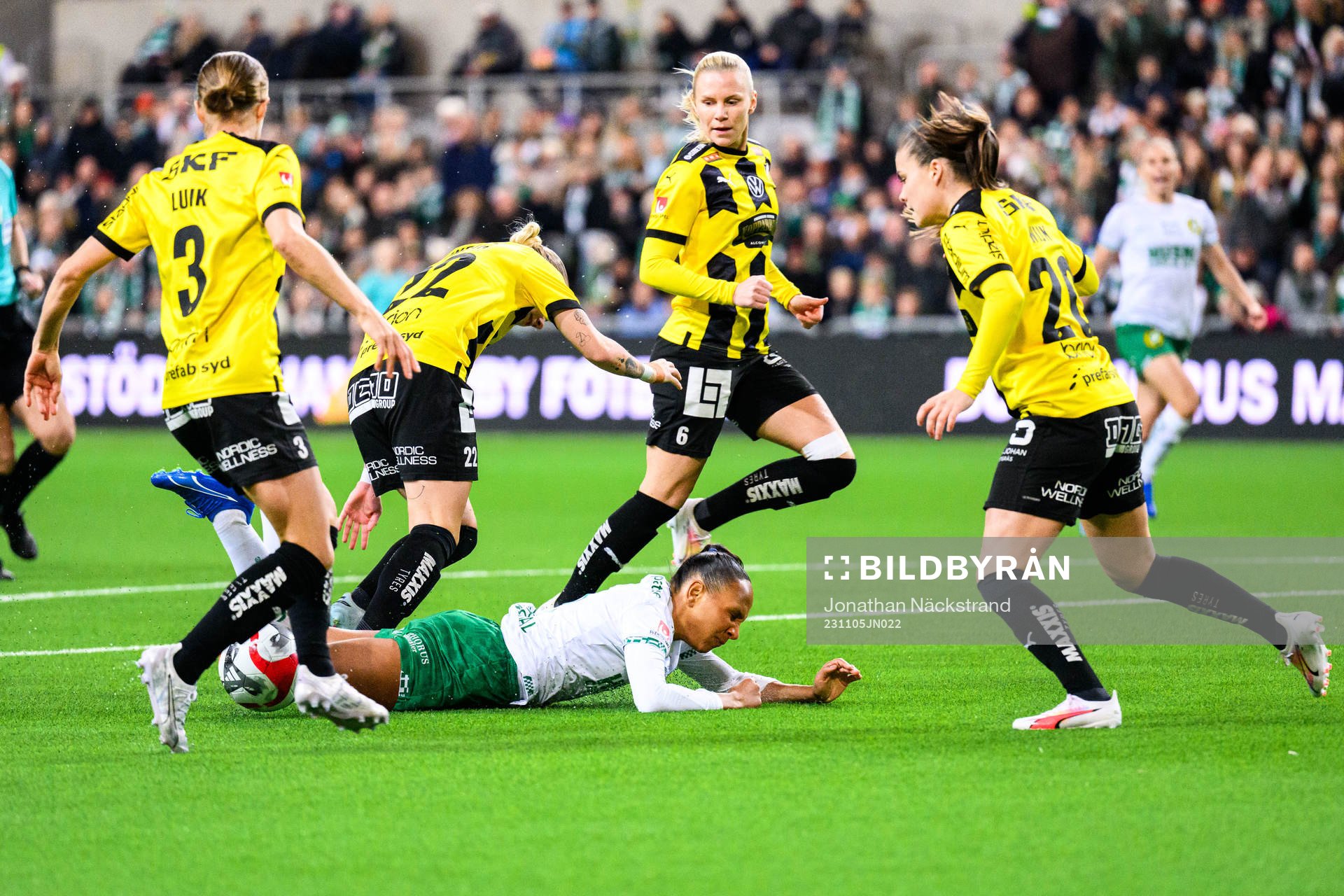 Hammarbys Madelen Janogy och Häckens Marika Bergman Lundin