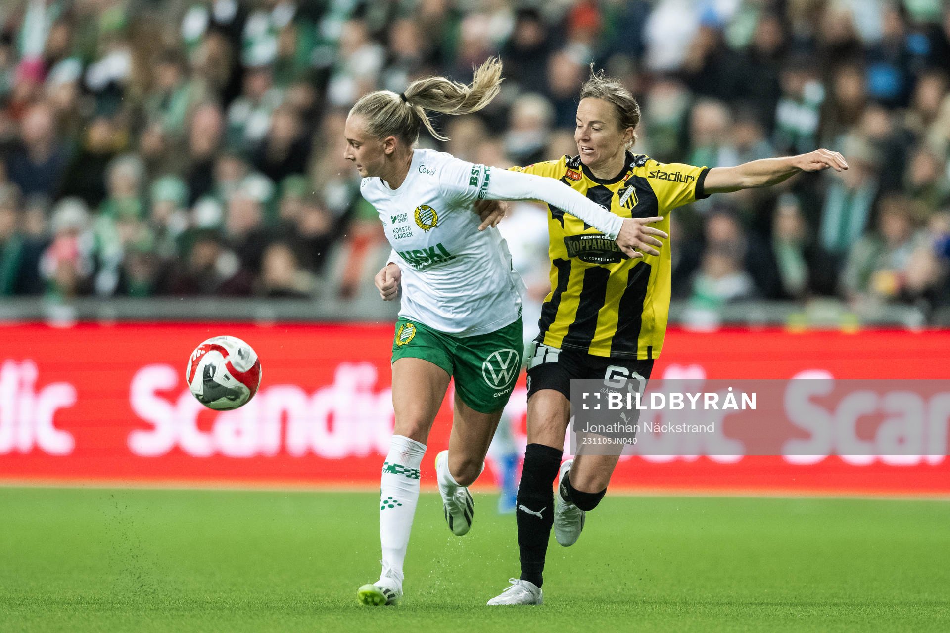 Hammarbys Ellen Wangerheim och Häckens Aivi Luik