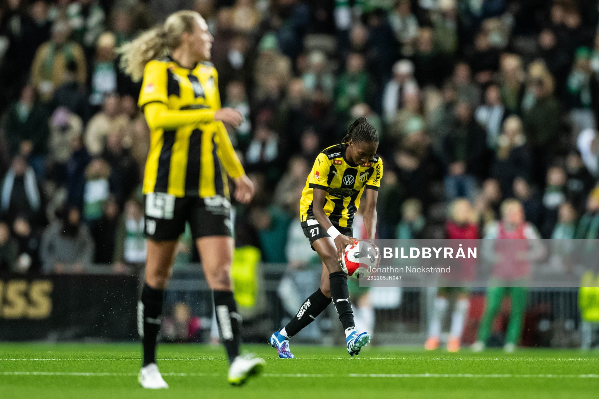 Häckens Aisha Masaka jublar