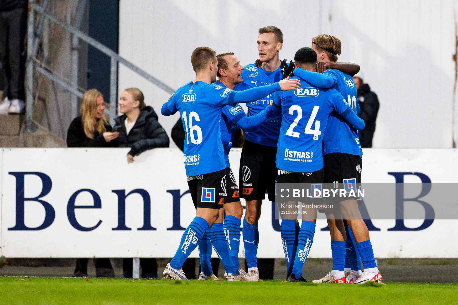 Halmstads spelare jublar