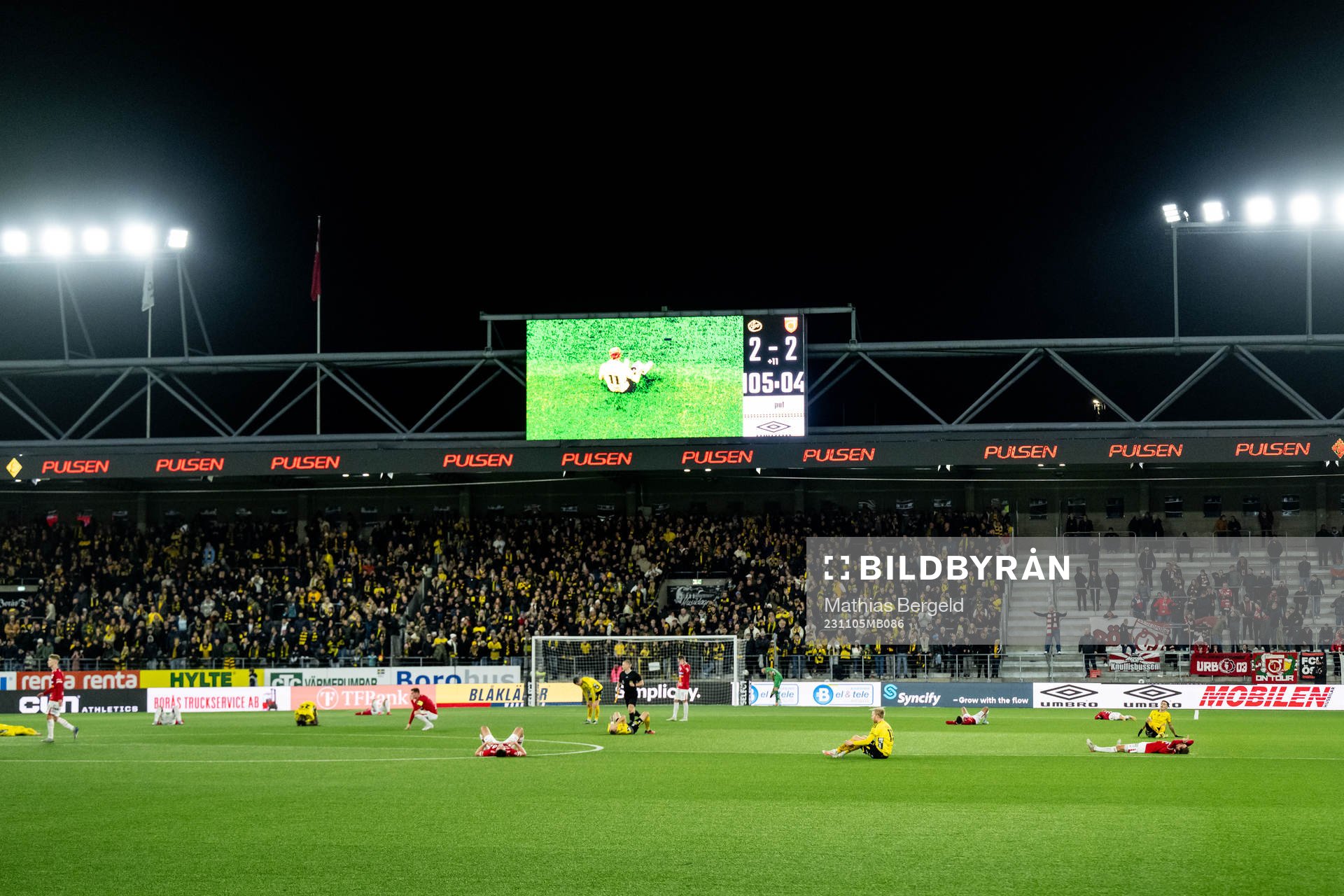 Degerfors och Elfsborgs spelare deppar