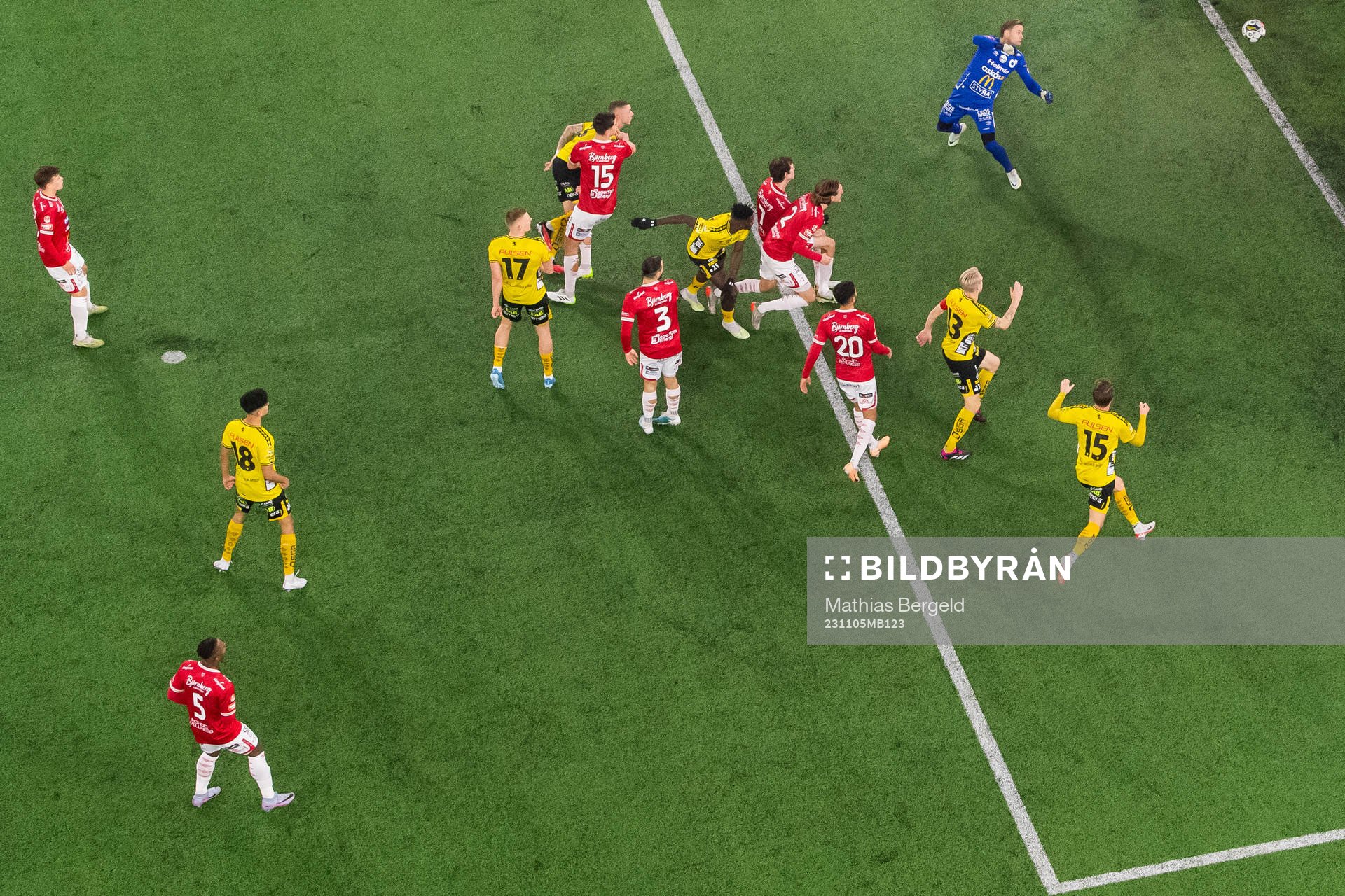 Elfsborgs Sebastian Holmen gör 1-1 bakom Degerfors