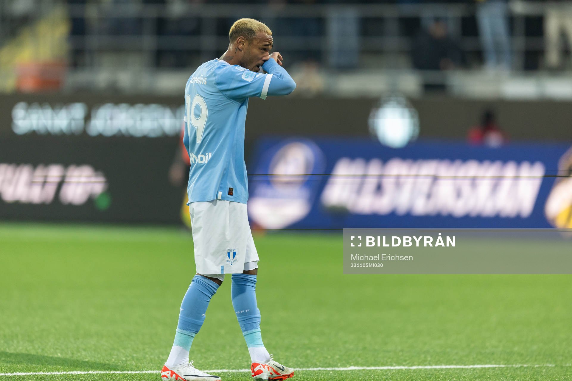 Malmö FFs Derek Cornelius deppar
