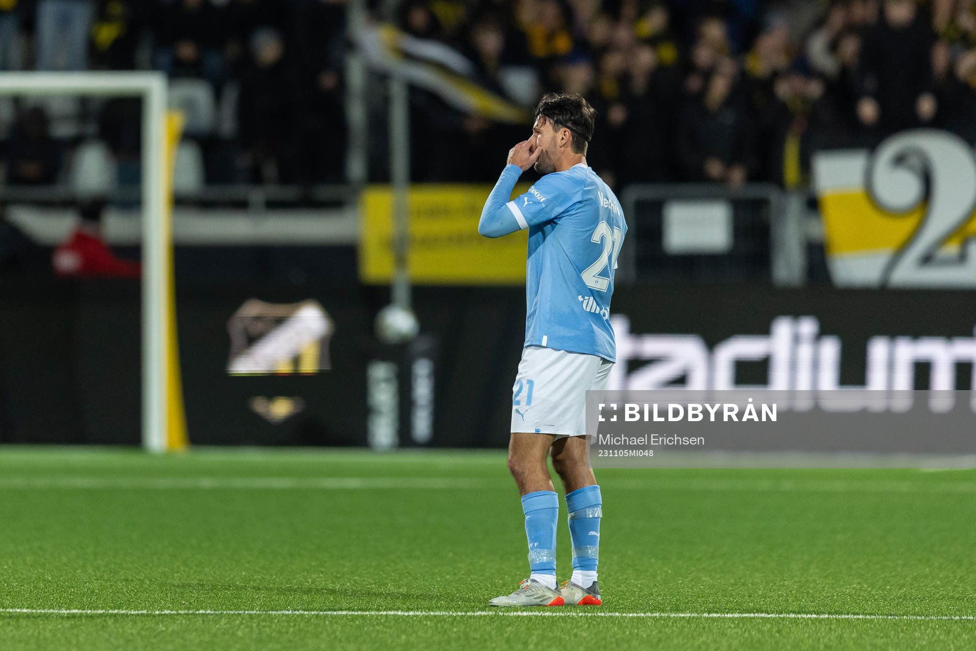 Malmö FFs Stefano Vecchia deppar
