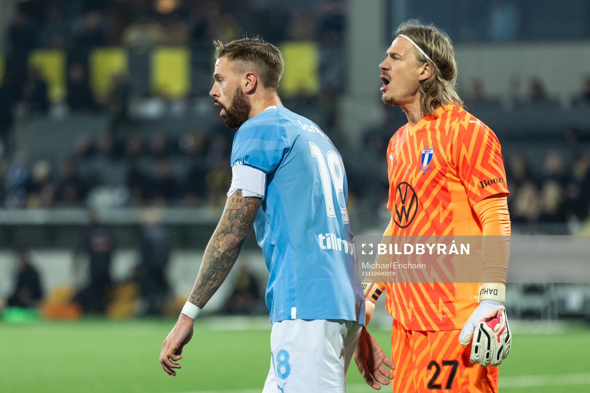 Malmö FFs Pontus Jansson och målvakt Johan Dahlin deppar