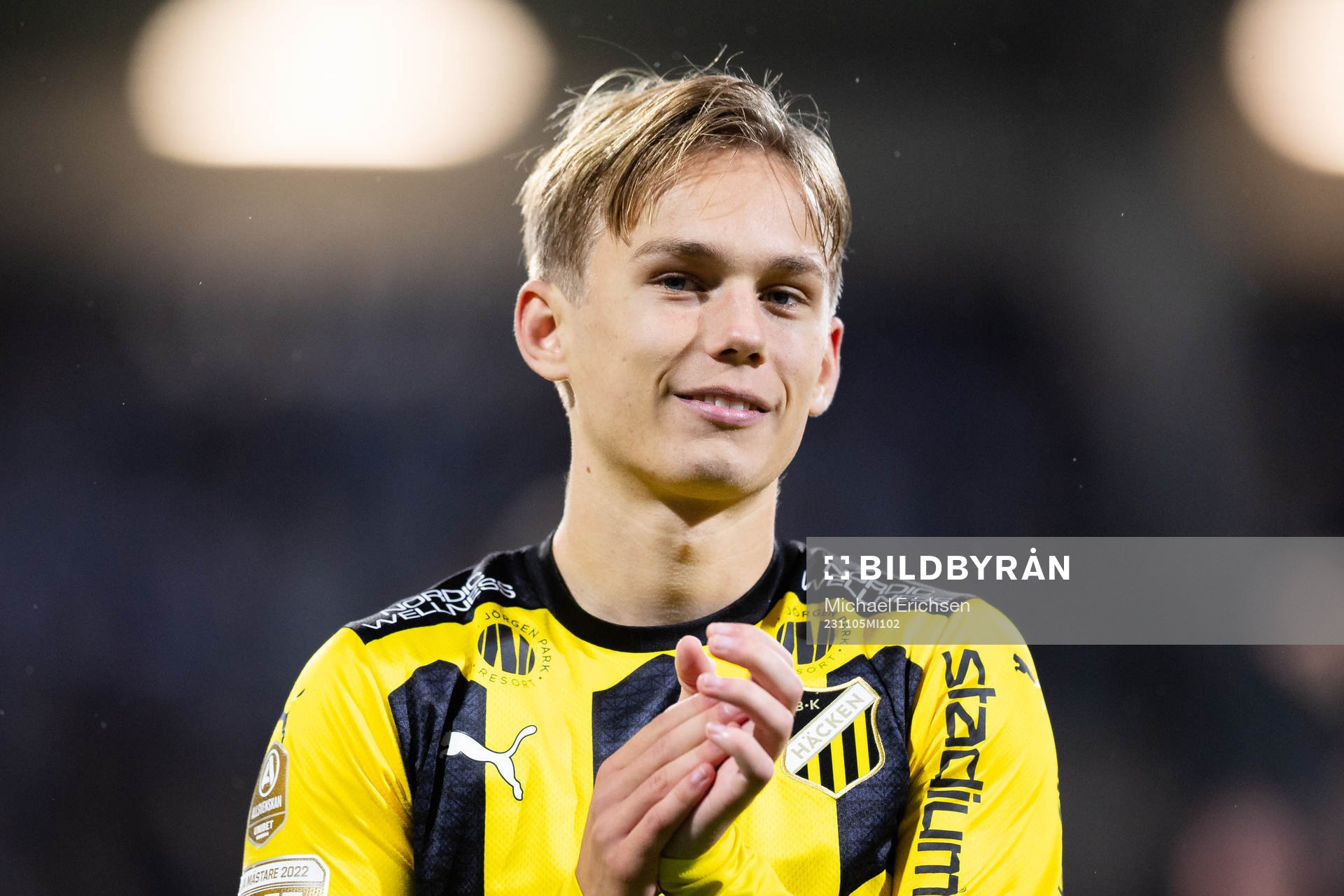 Häckens Pontus Dahbo jublar