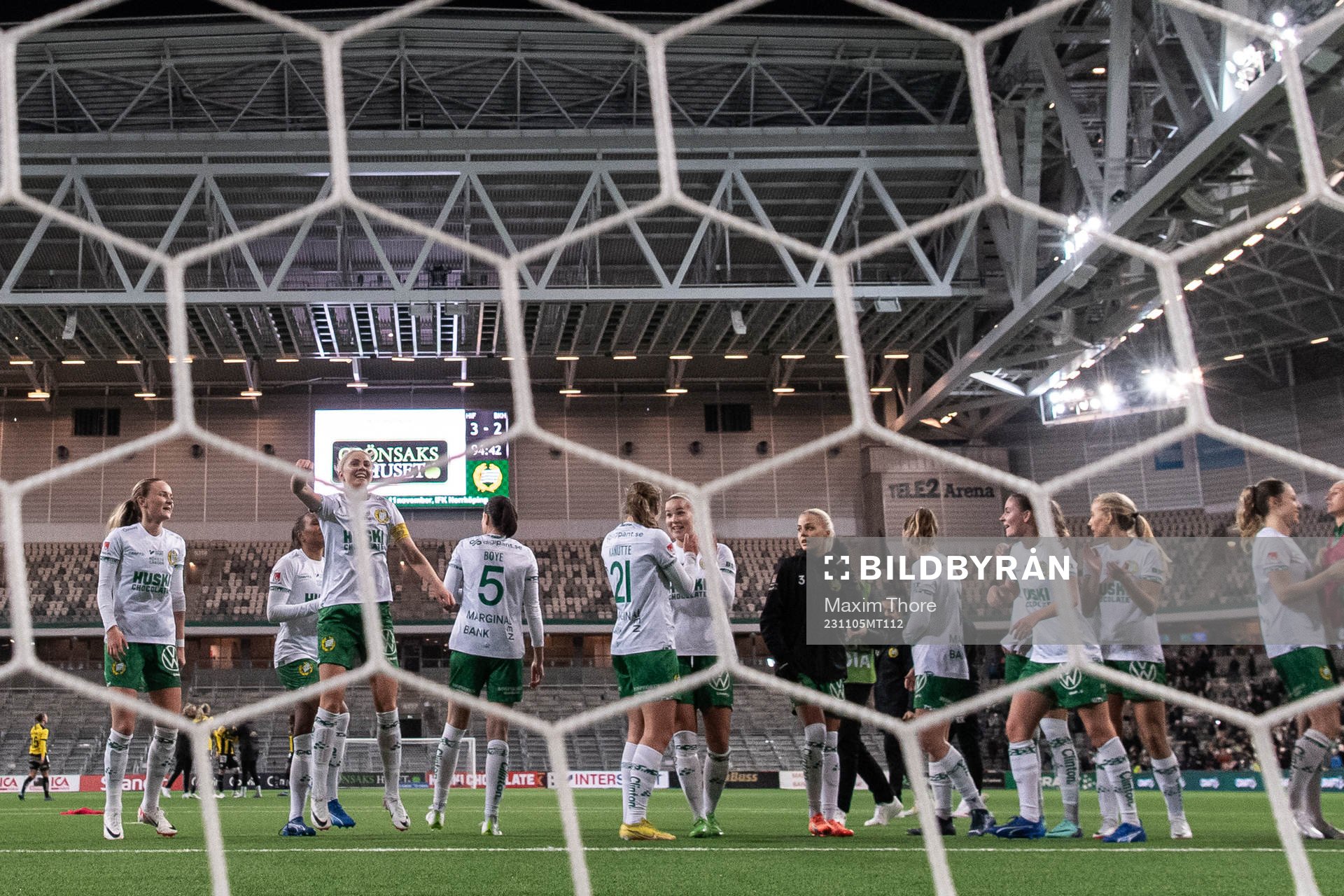 Hammarbys spelare jublar