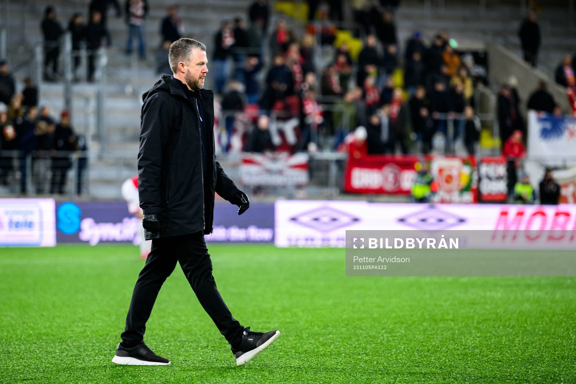 Elfsborgs manager Jimmy Thelin deppar