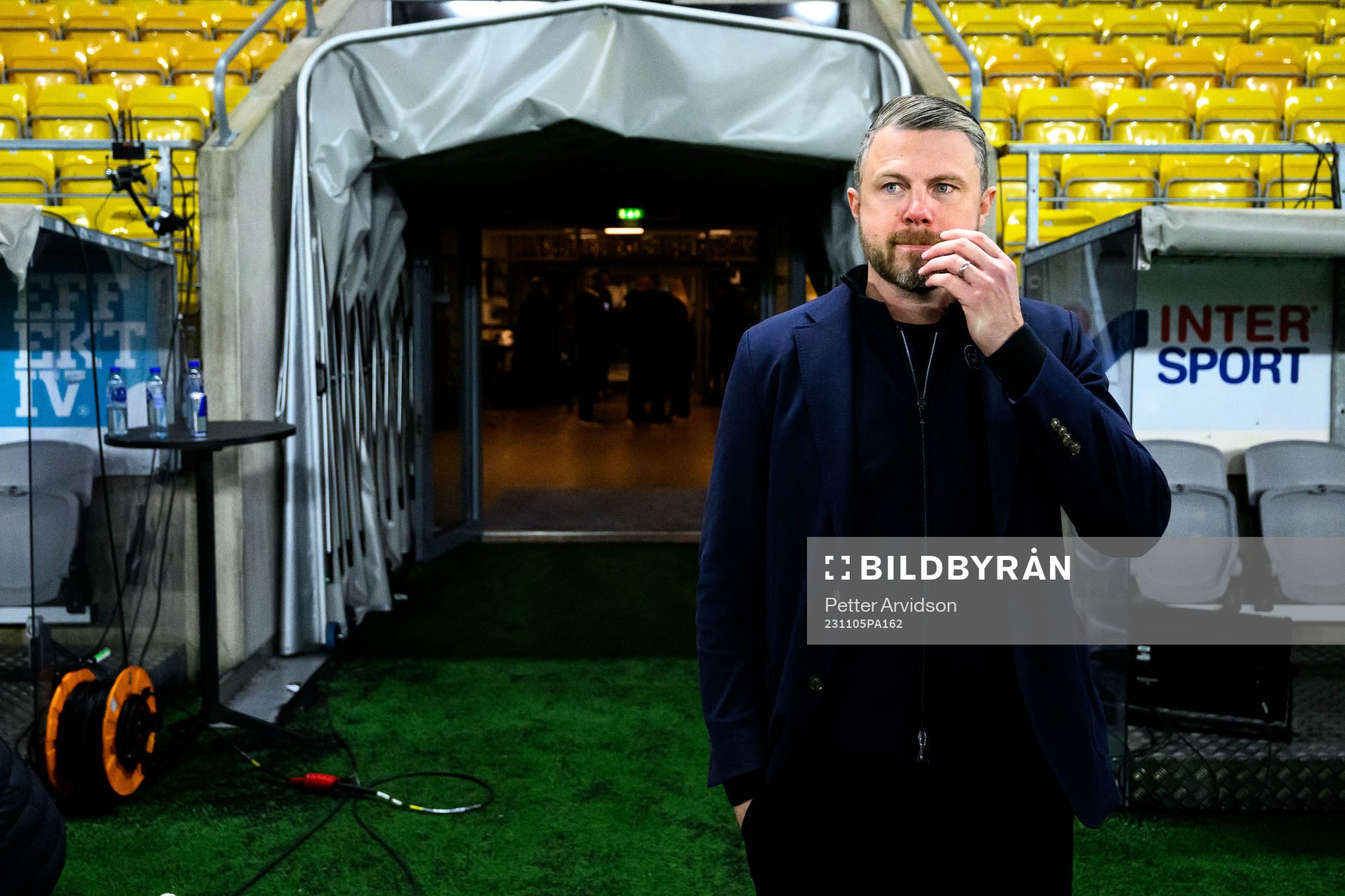 Elfsborgs manager Jimmy Thelin deppar