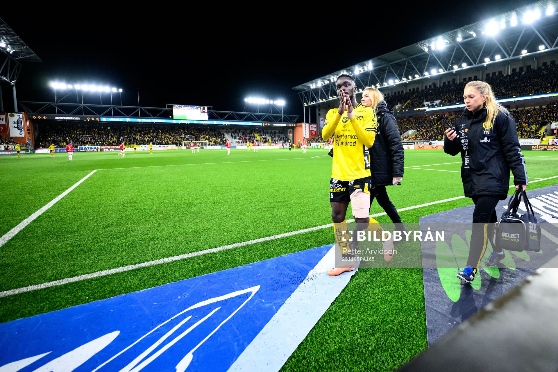 Elfsborgs Emmanuel Boateng lämnar planen