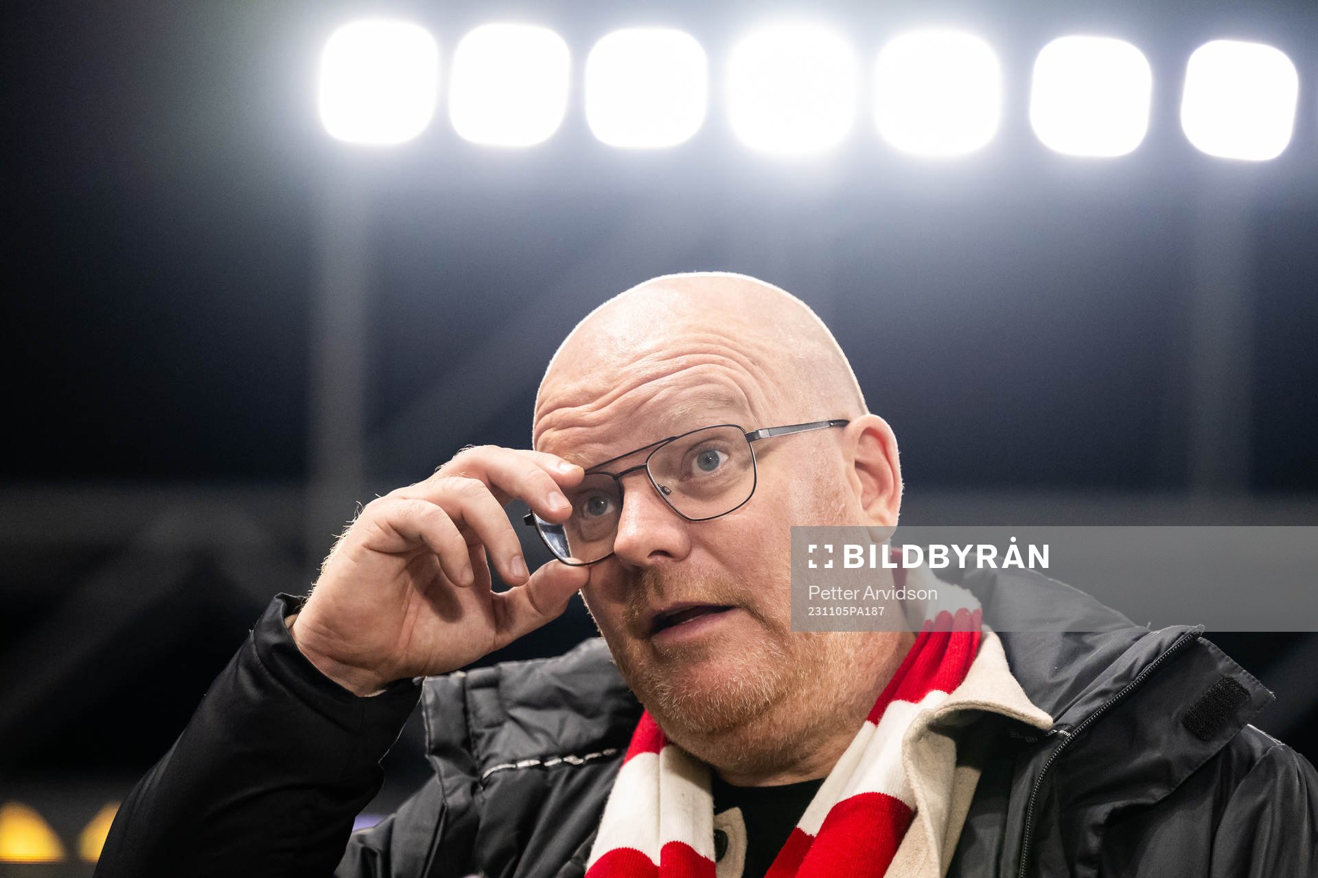 Degerfors sportchef Patrik Werner intervjuas efter fotbollsmatchen i Allsvenskan mellan Elfsborg och Degerfors den 5 november 2023 i Borås.