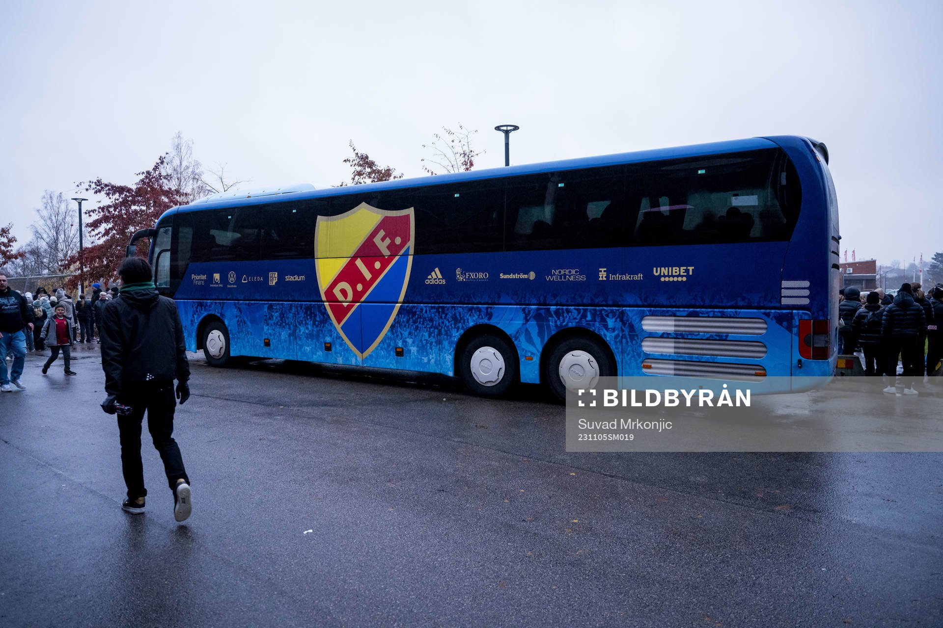 Djurgårdens spelare i bussen p g a brandlarm