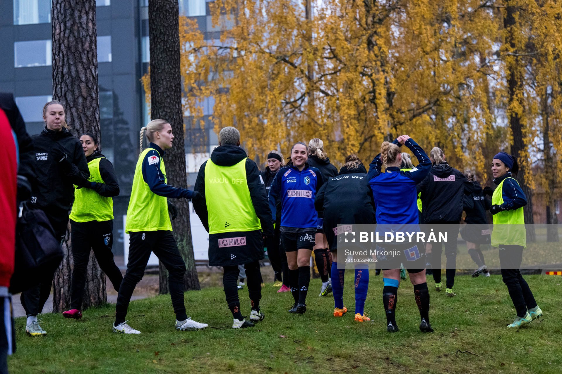 Växjö DFFs Heidi Elisabeth Ellingsen utanför arenan p g