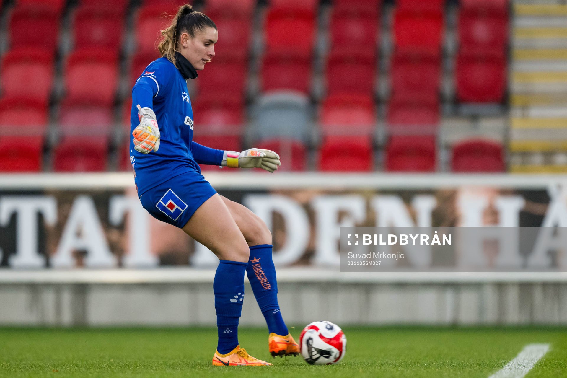 Växjö DFFs målvakt Hensley Hancuff under fotbollsmatchen i Damallsvenskan mellan Växjö DFF och Djurgården den 5 november 2023 i Växjö.