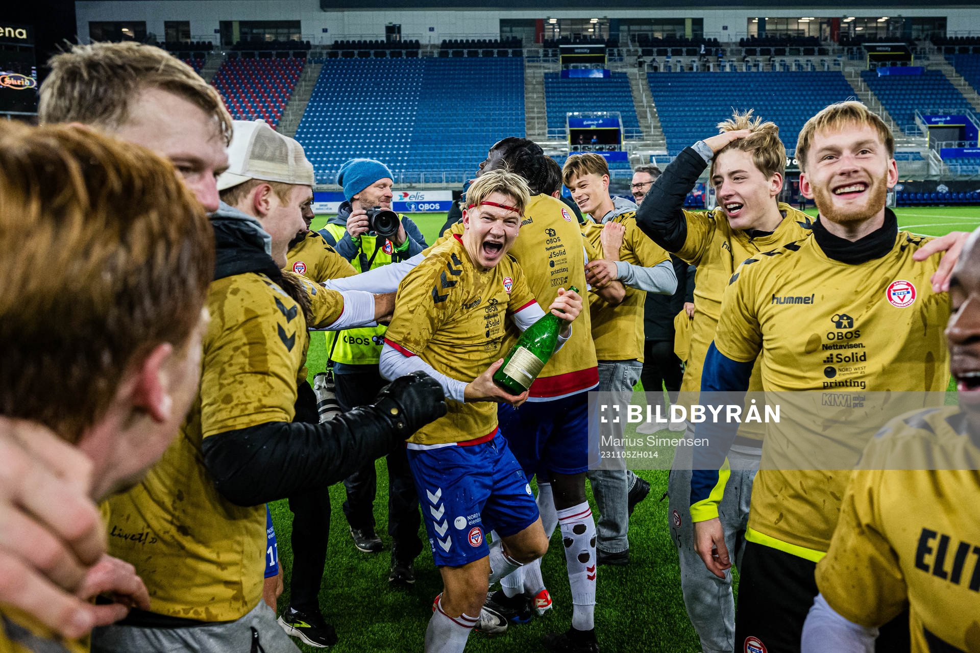 Players of KFUM celebrates