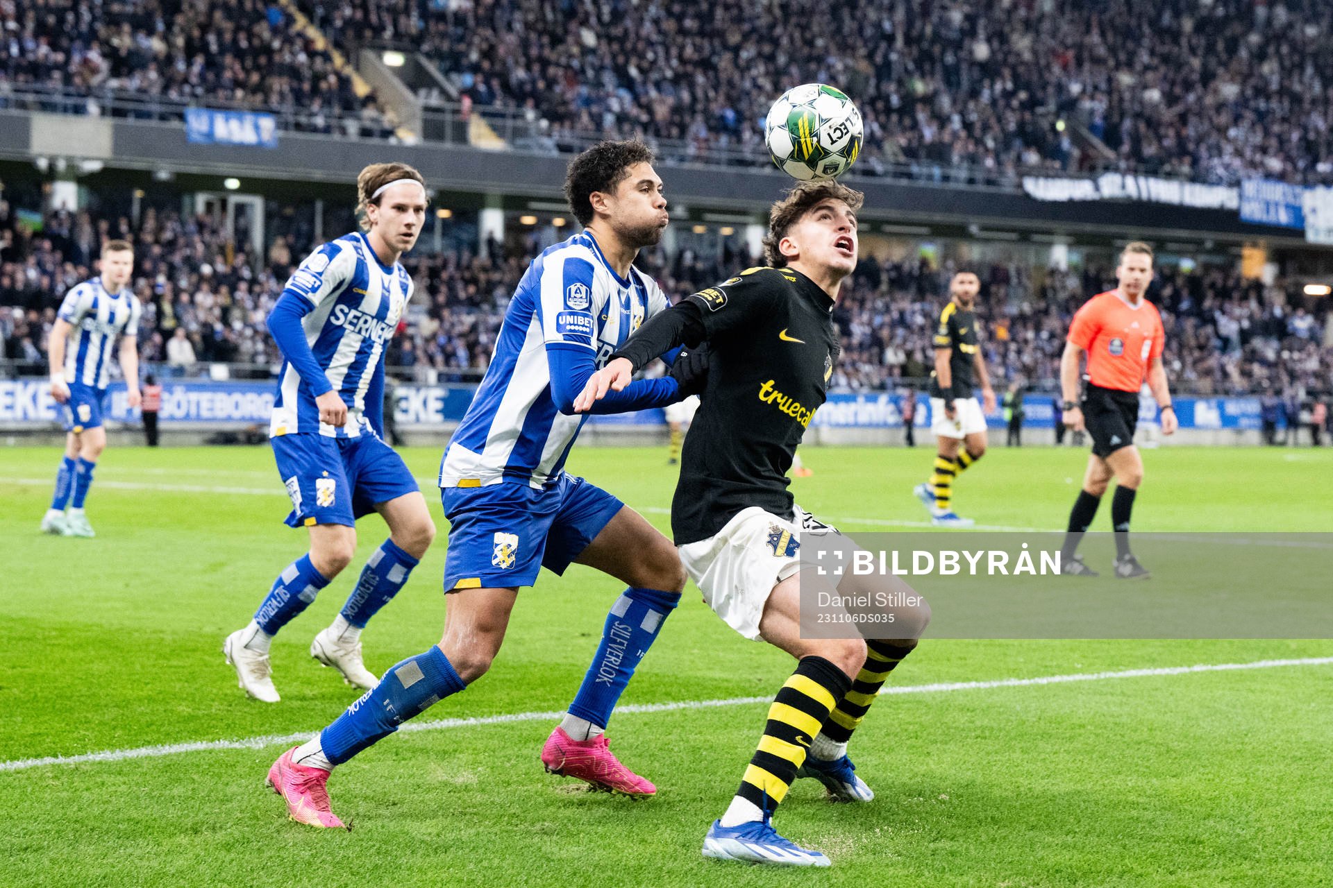 IFK Göteborgs Thomas Santos och AIKs Taha Ayari