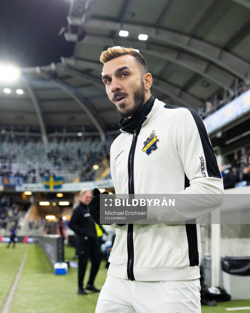 AIKs Ioannis Pittas innan fotbollsmatchen i Allsvenskan