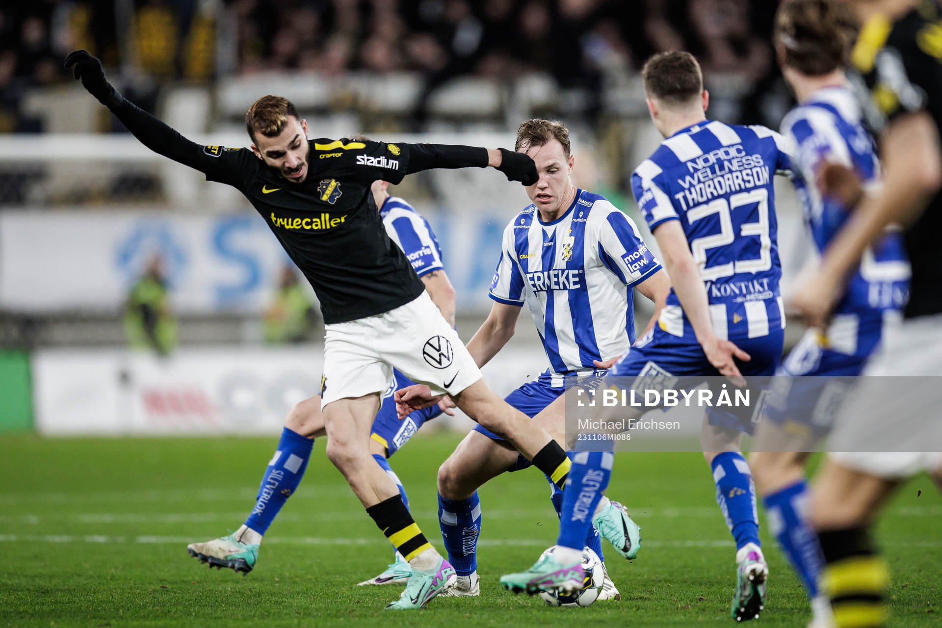 AIKs Ioannis Pittas och IFK Göteborgs Adam Carlén