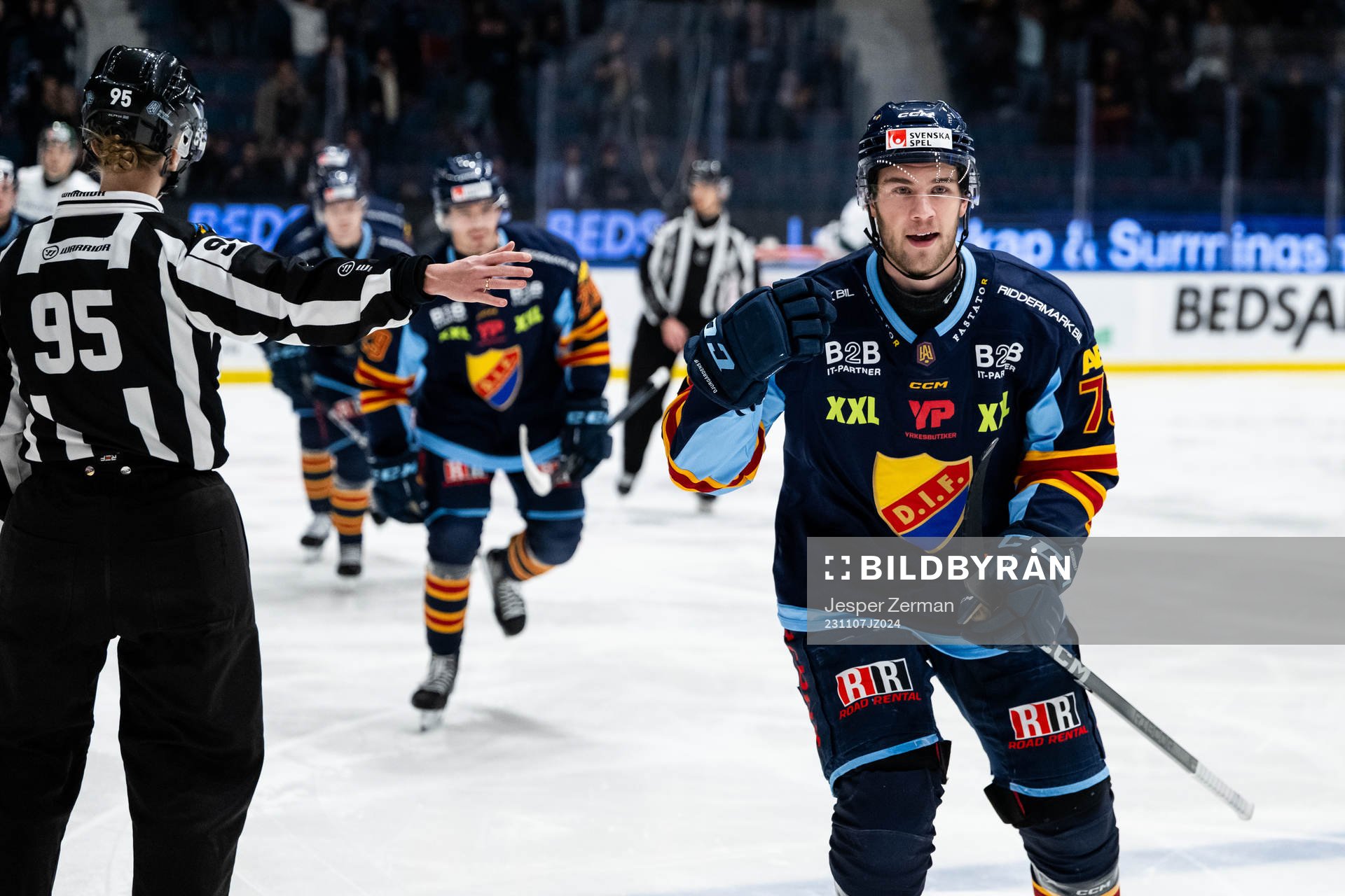 Djurgårdens Anton Gradin jublar