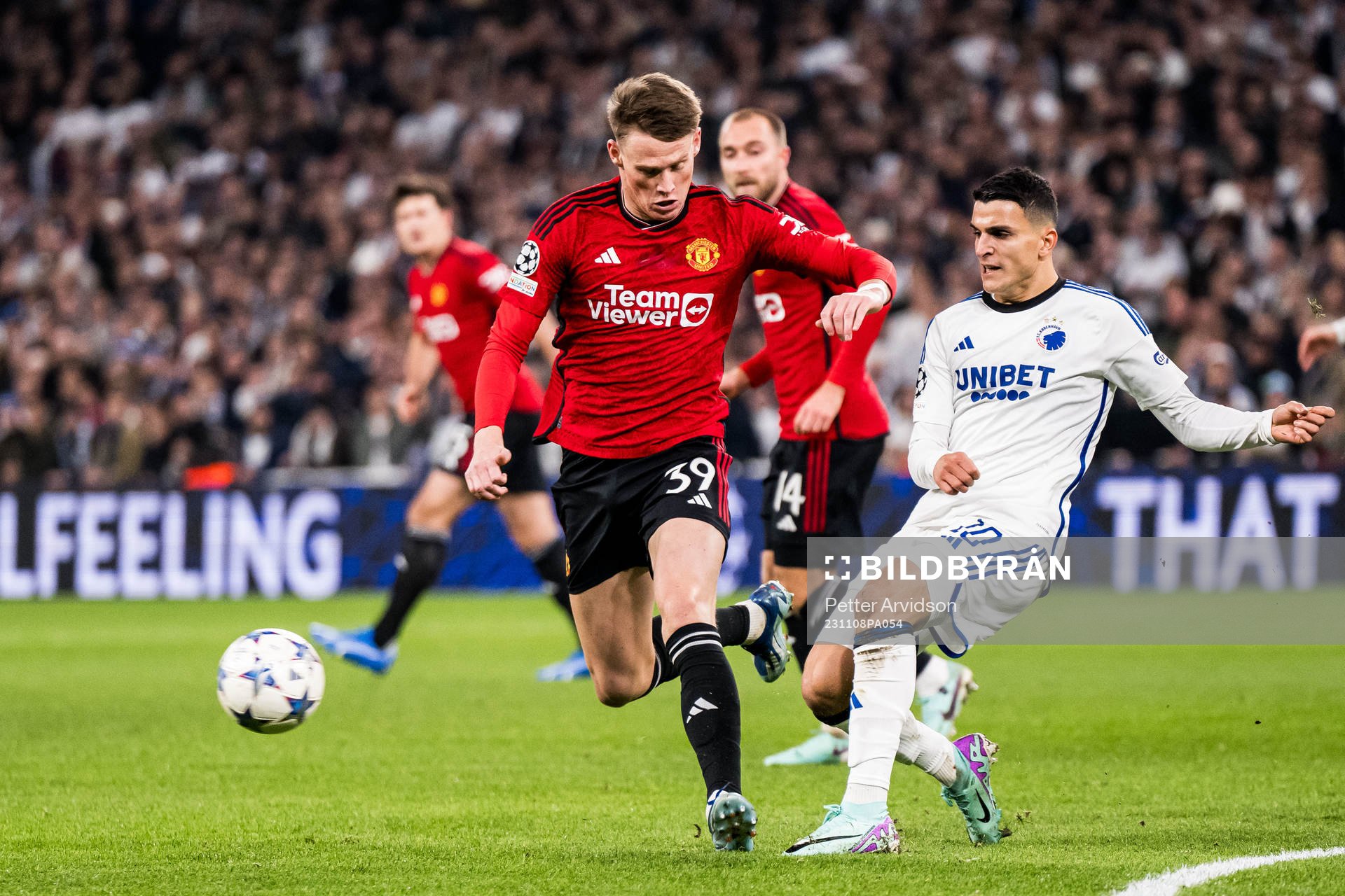 Scott McTominay of Manchester United and Mohamed