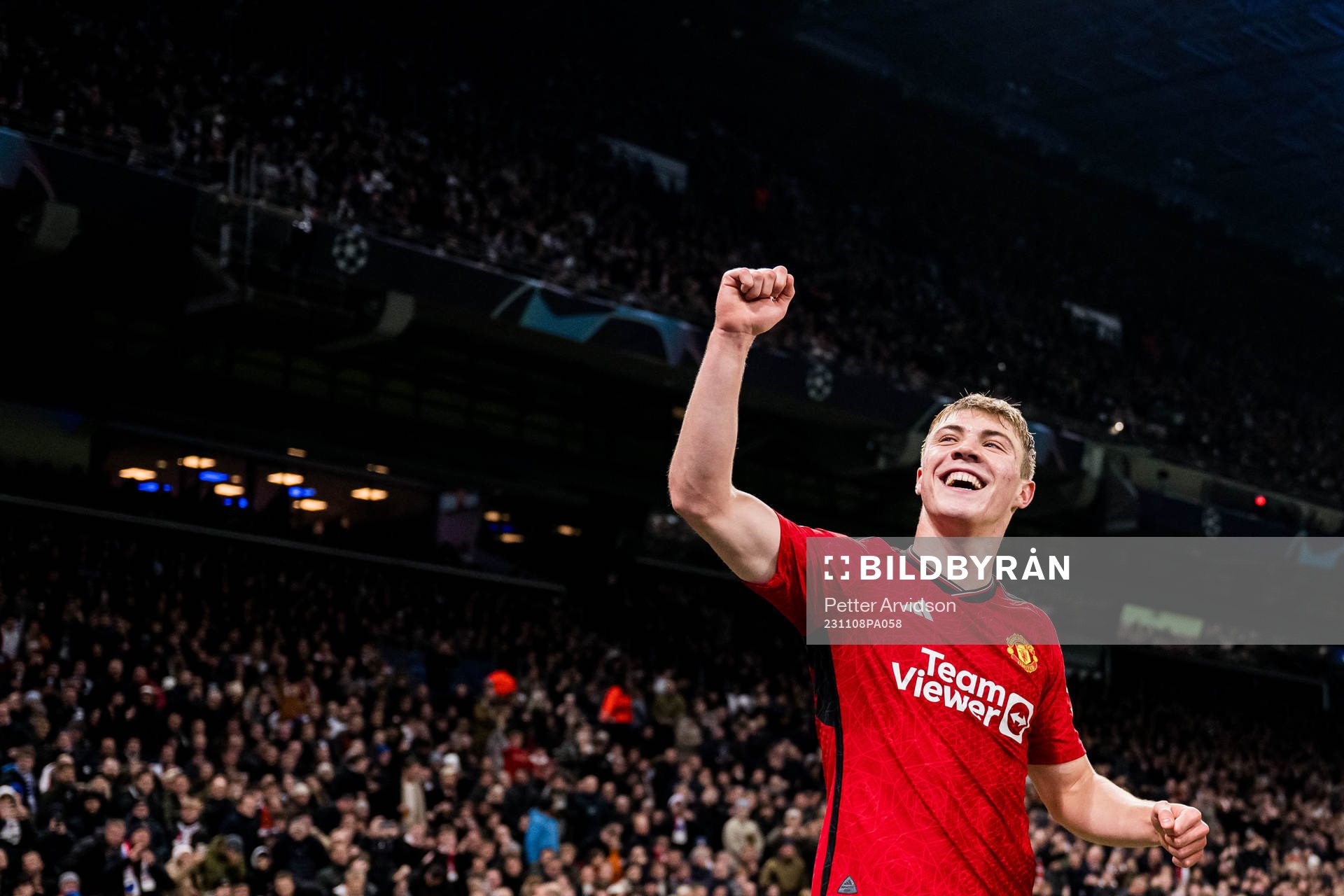 Rasmus Højlund of Manchester United celebrates