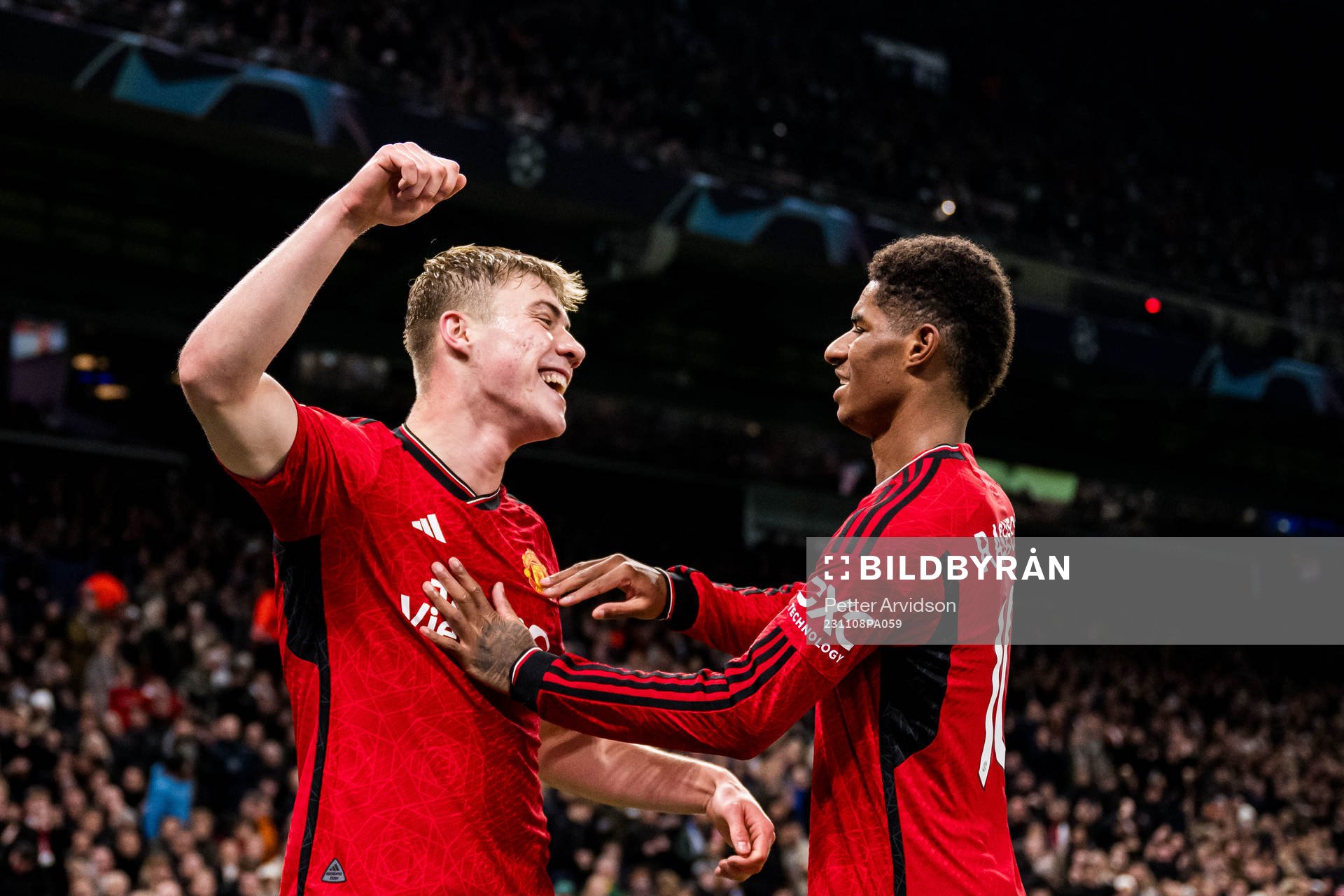 Rasmus Højlund and Marcus Rashford of Manchester United