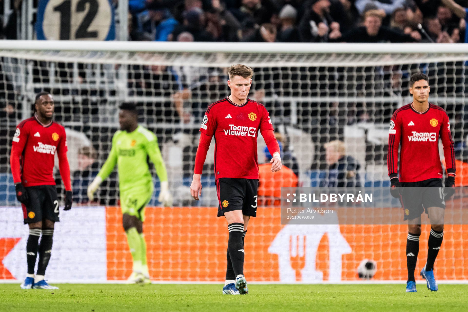 Alejandro Garnacho of Manchester United looks dejected