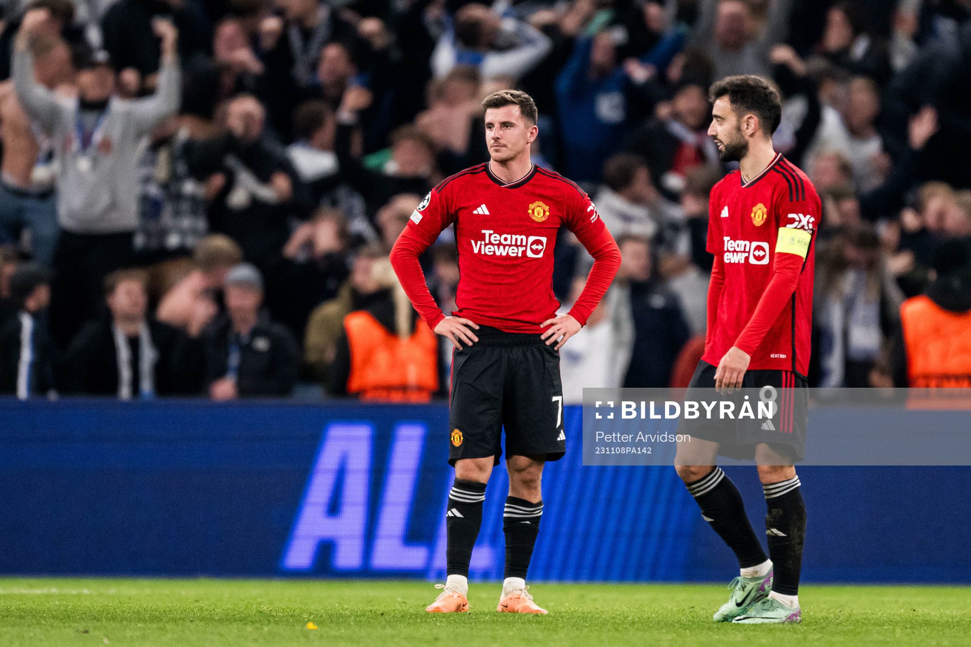 Mason Mount and Bruno Fernandes of Manchester United looks