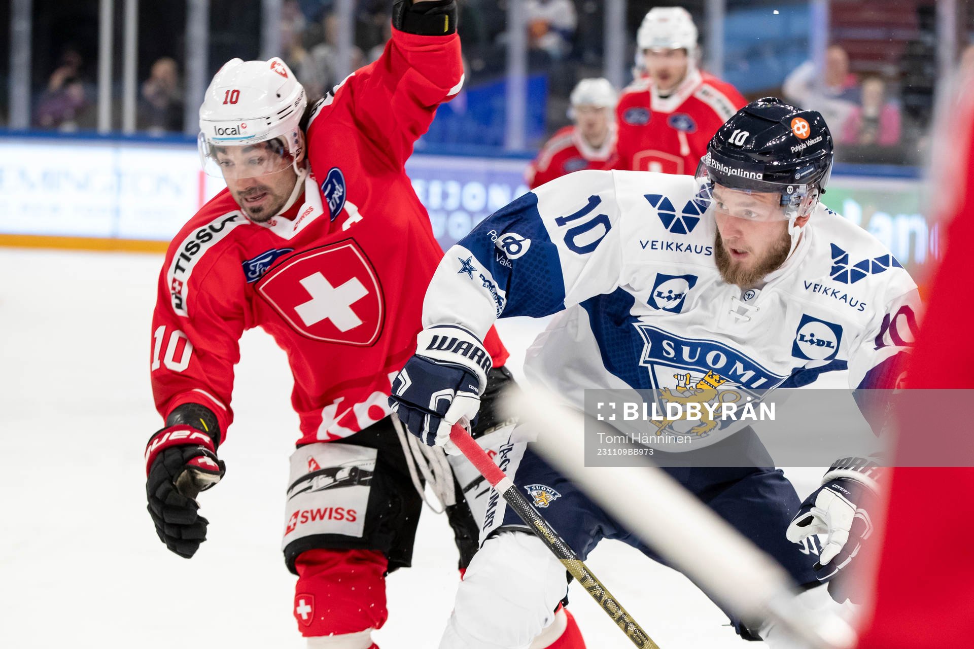 Andres Ambühl #10, SUI, Kristian Vesalainen #10, FIN