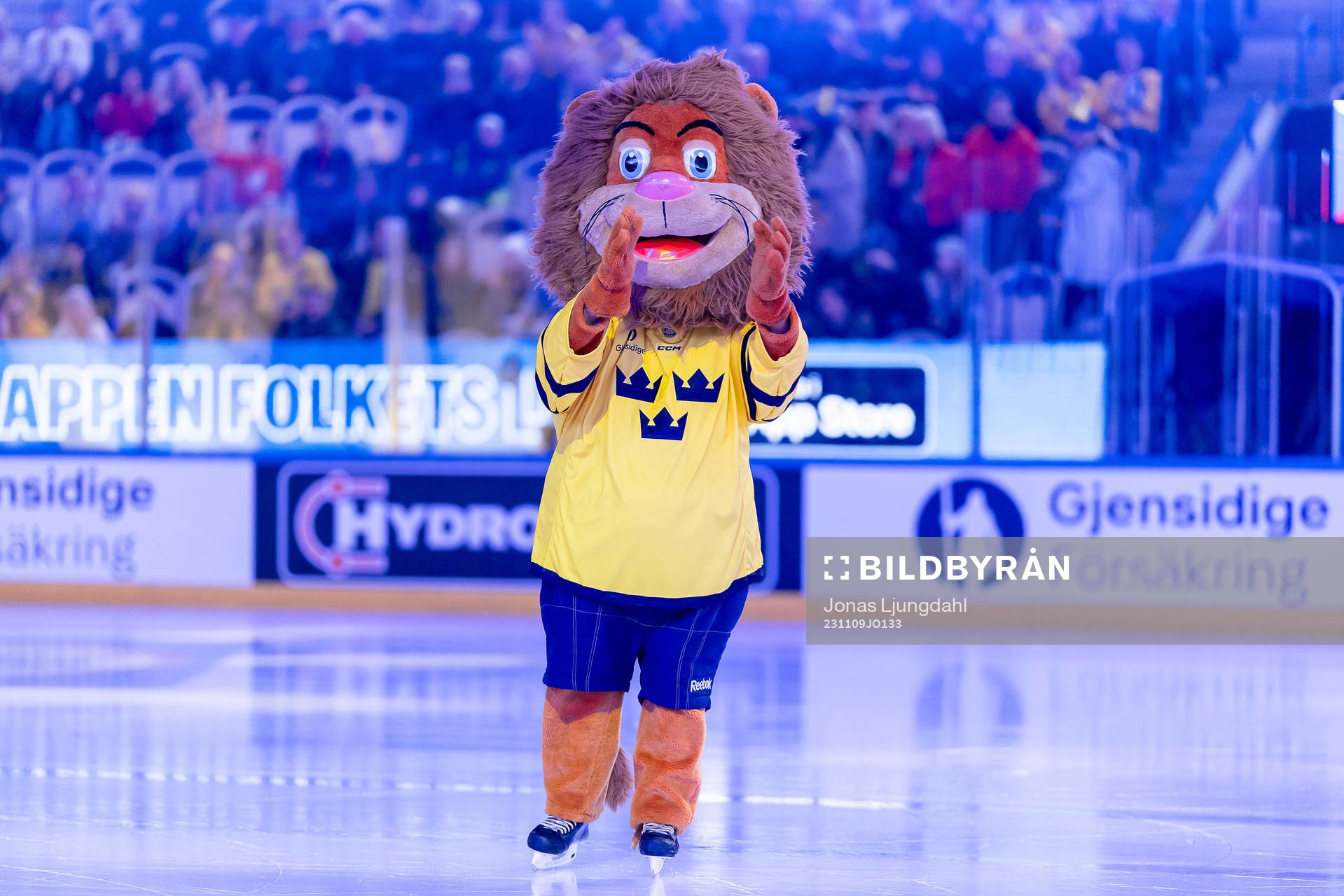 Maskot of Sweden