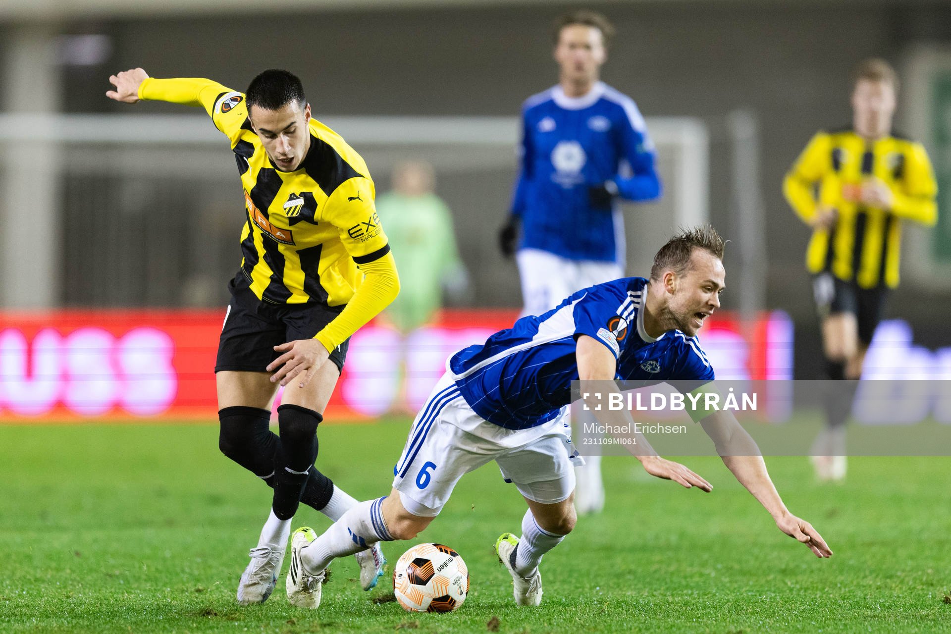 Srdjan Hrstic of BK Häcken and Martin Ellingsen of Molde