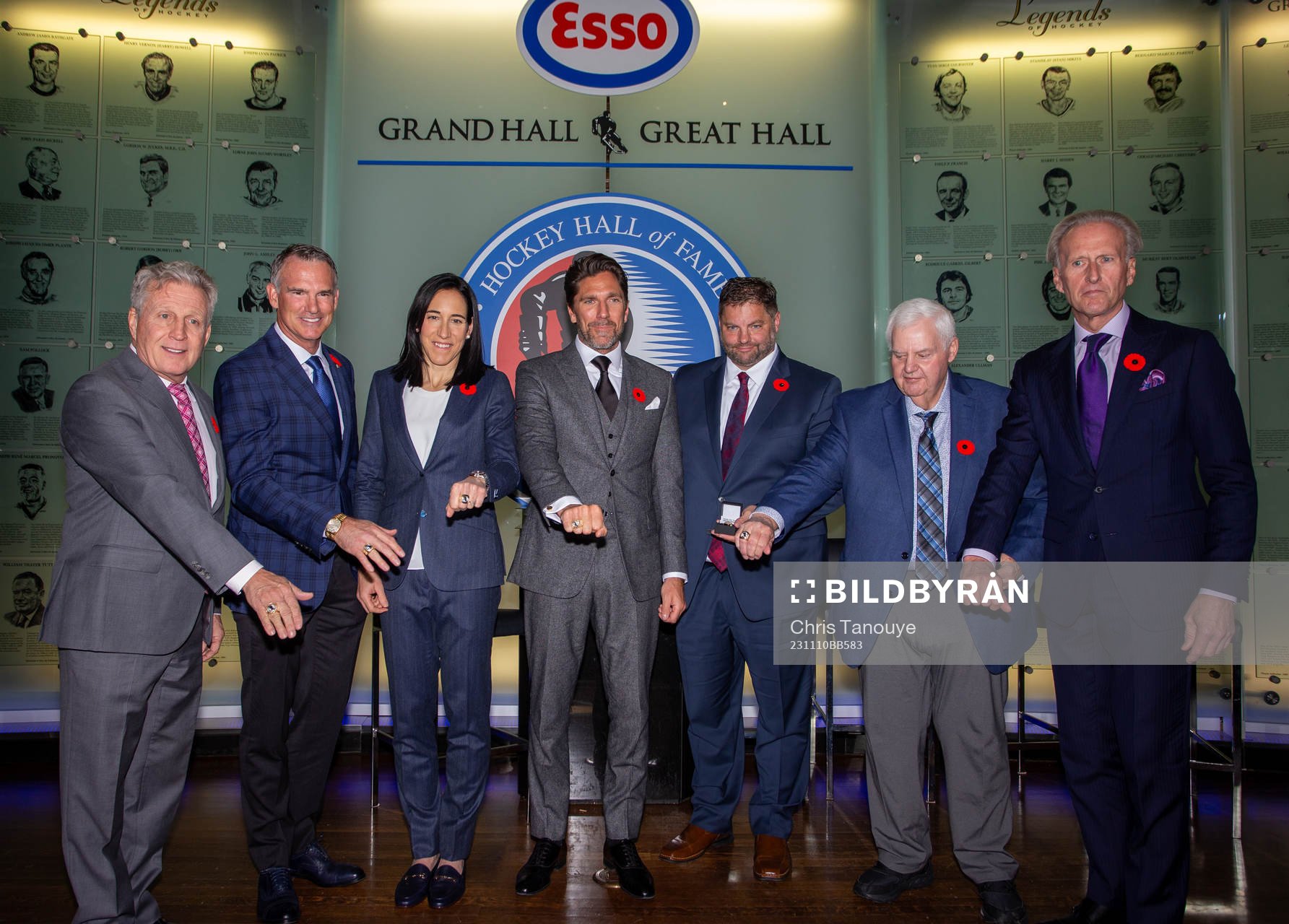 Henrik Lundqvist (centre) along with his fellow inductees