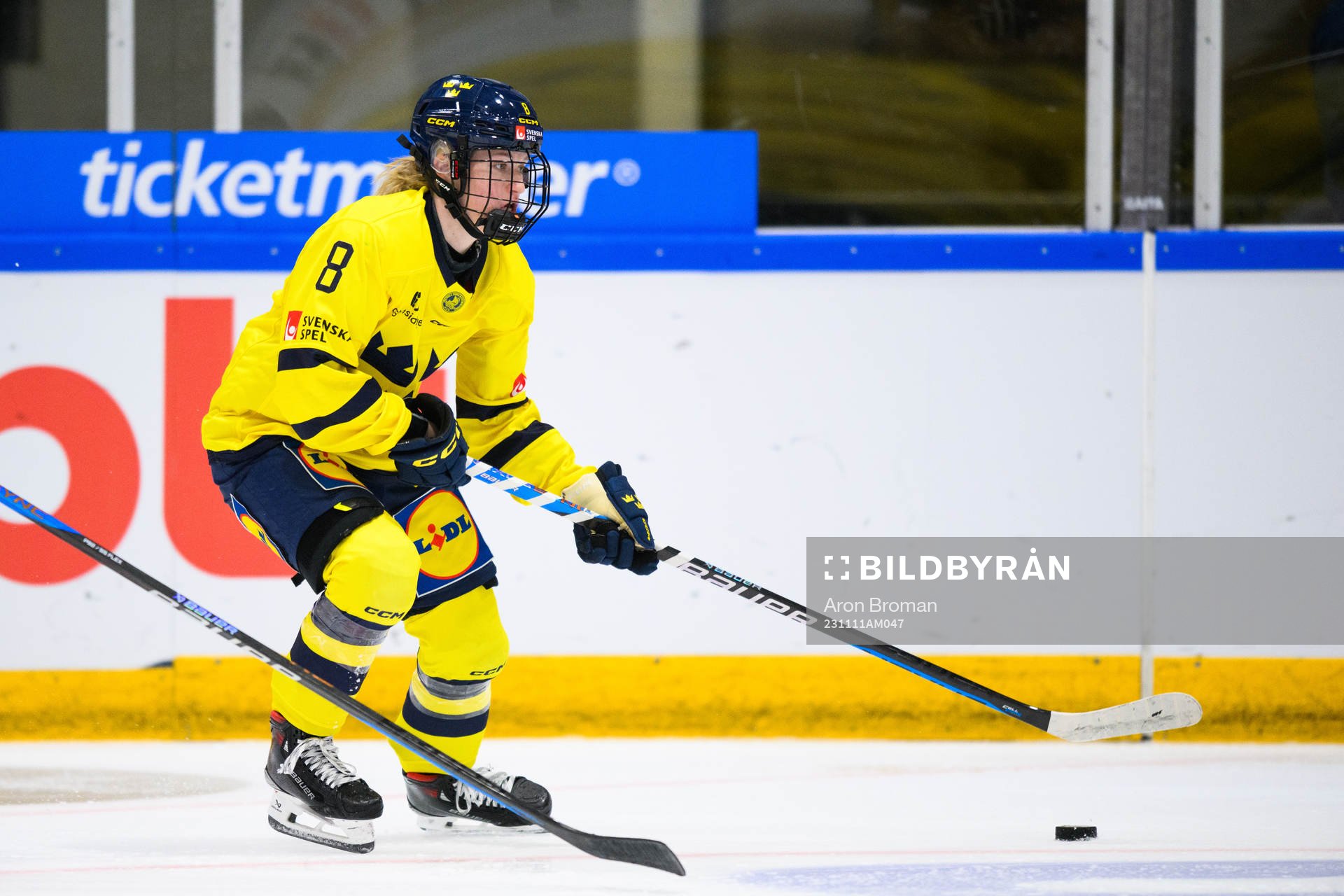 Alessia Baechler of Switzerland and Hilda Svensson of Sweden
