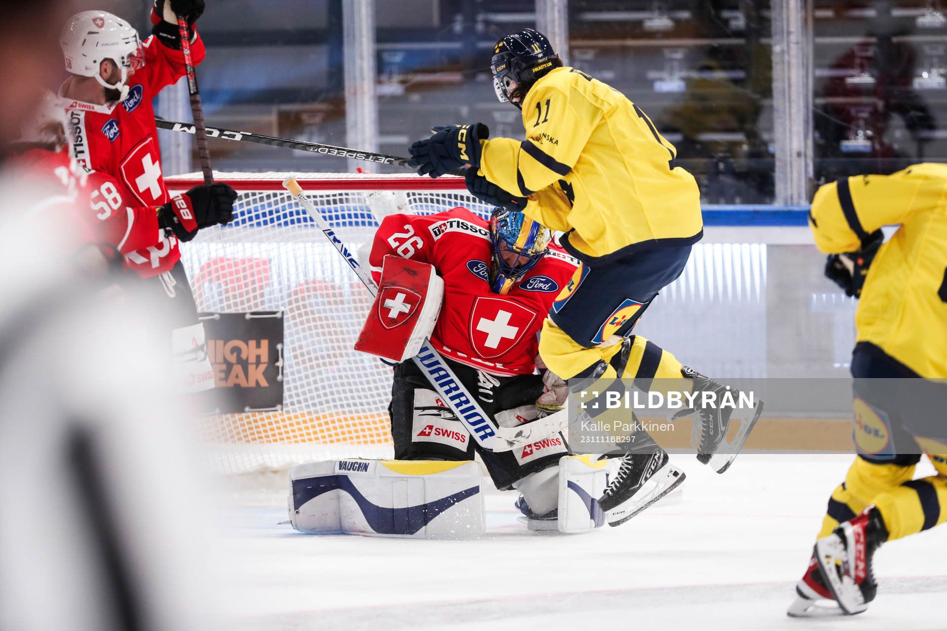 Sandro Aeschlimann of Switzerland and Joakim Nygård of